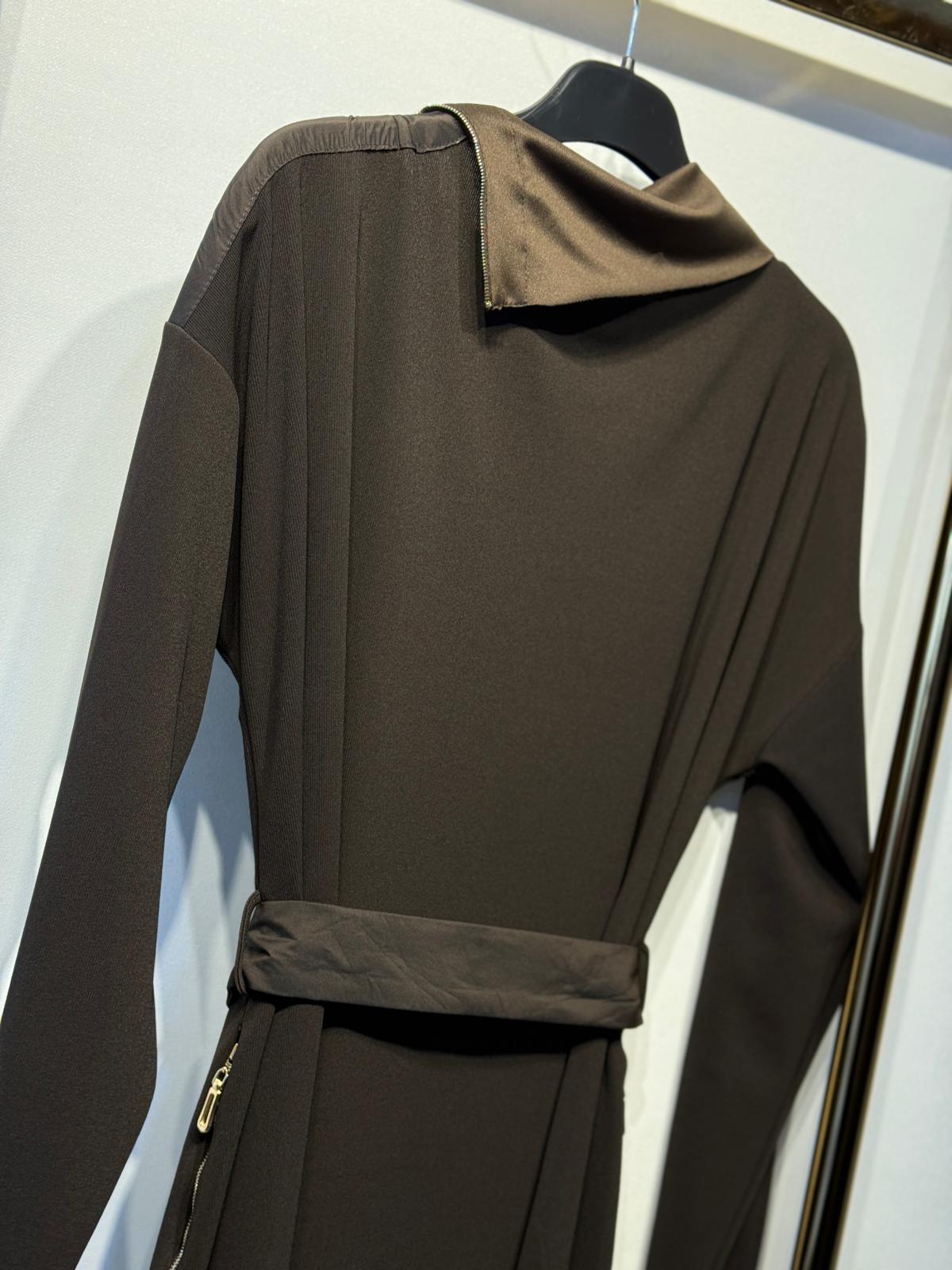 MİSSWHENCE 38822 Gold Fermuar Detaylı Özel Yaka Tasarım Belden Bağlamalı Uzun Viskon Elbise