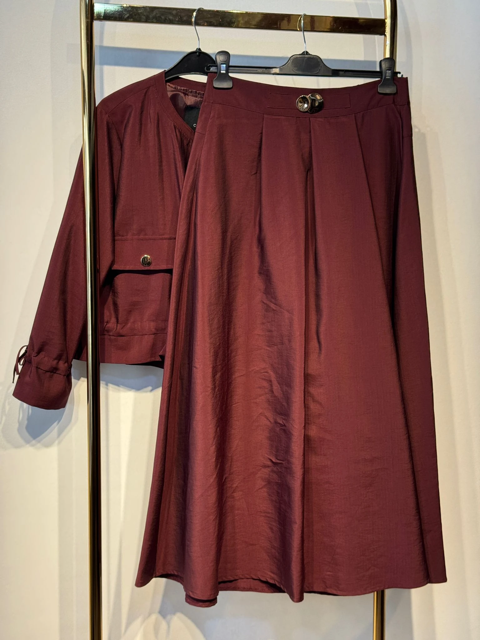 CEREMONY Eteği Toka Detaylı Kısa Ceketli Takım