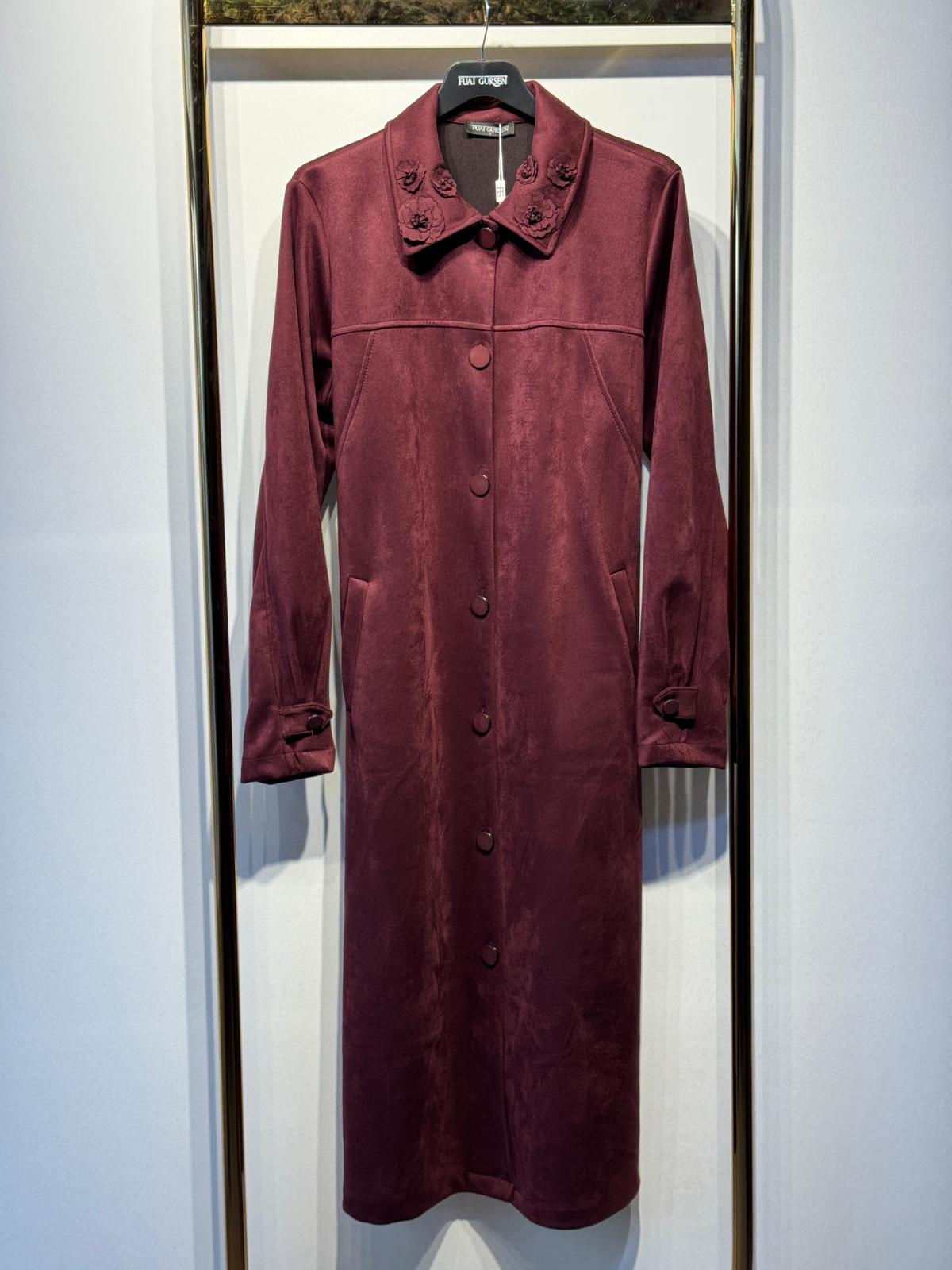 FUAT GÜRSEN Yaka Çiçek İşlemeli Süet Uzun Kap