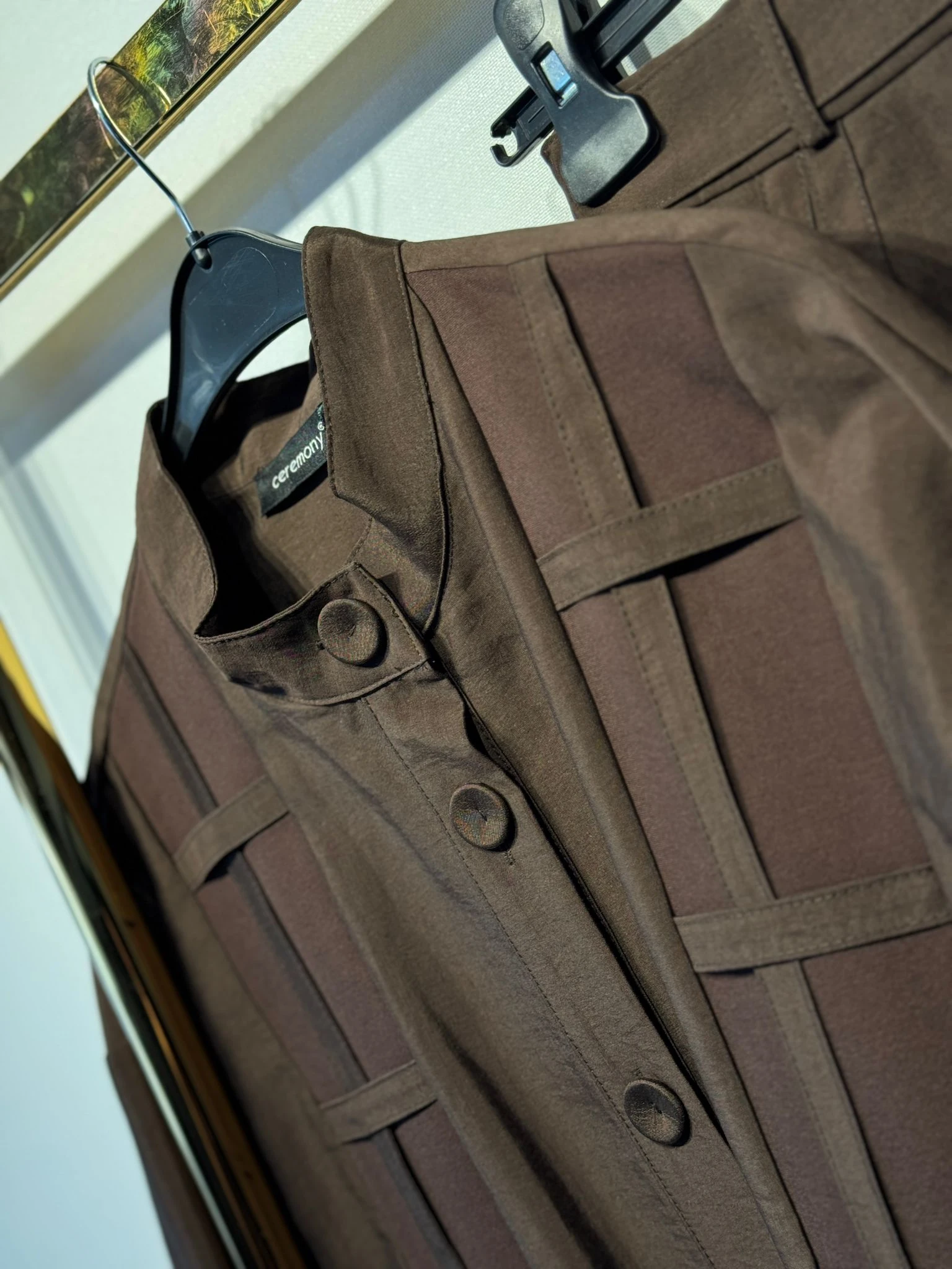 CEREMONY Ceketi Kafes Detaylı Eteğinin Yanları Düğme Detaylı Takım