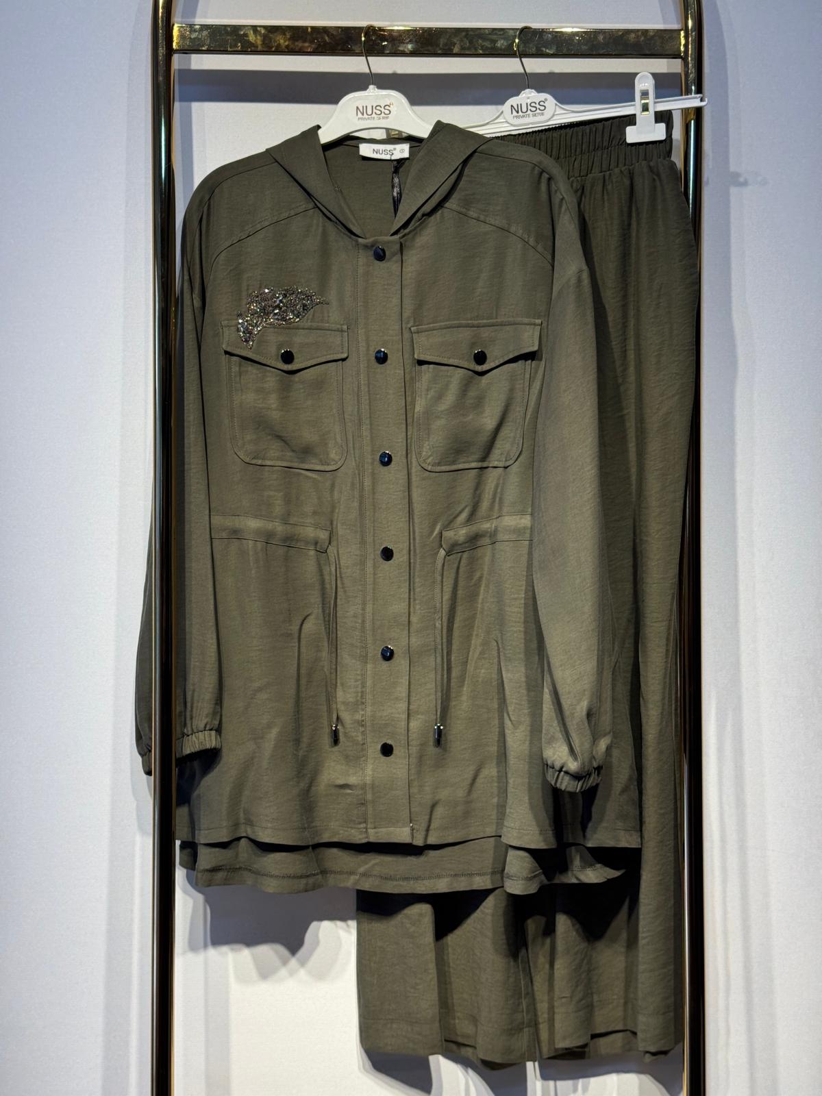 NUSS Göğüs Boncuk İşlemeli Kapşonlu Ceket Pantolon Takım