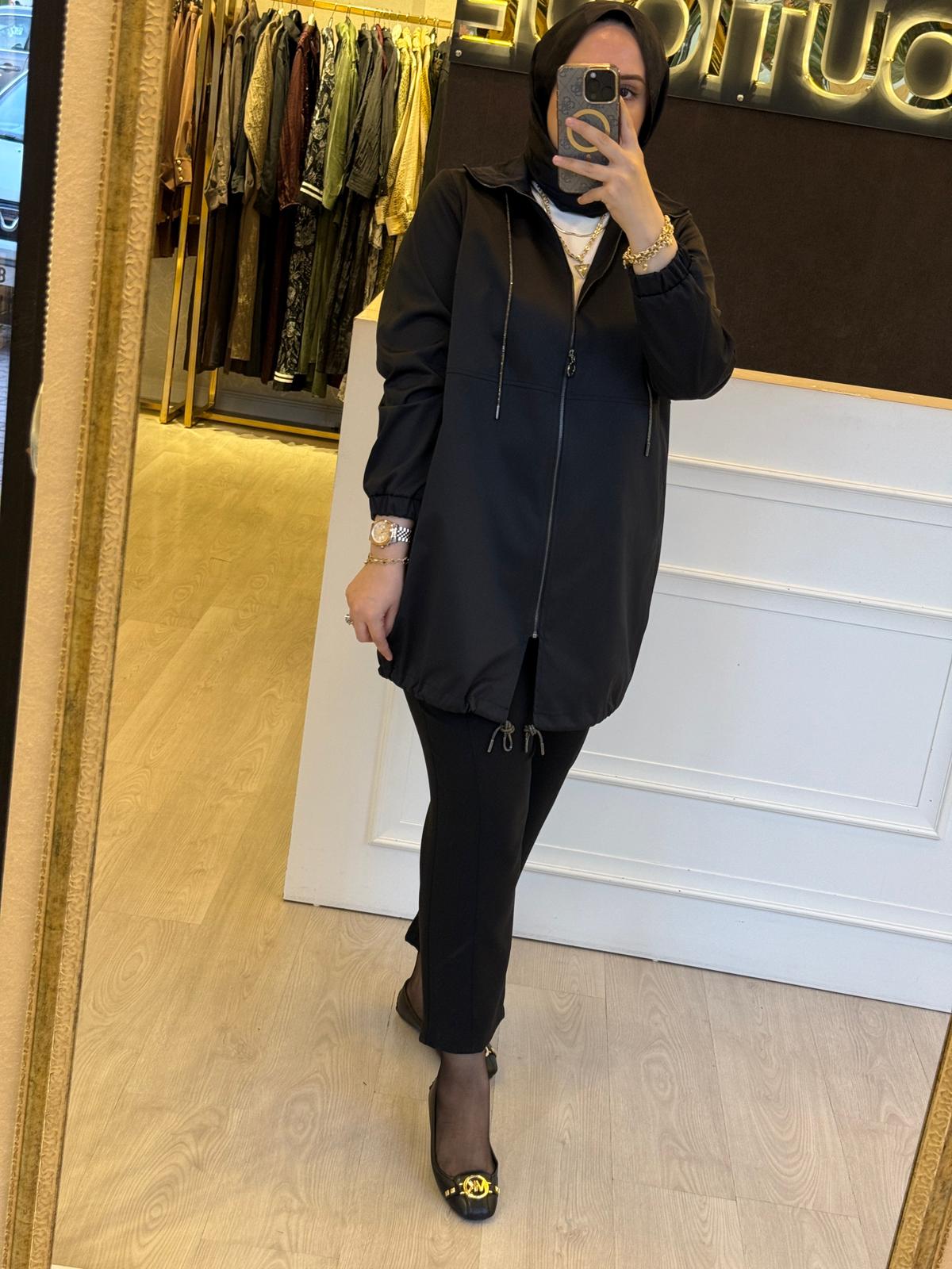 FUAT GÜRSEN Önden Fermuarlı Arka Nakış ve Leopar Detaylı Kap