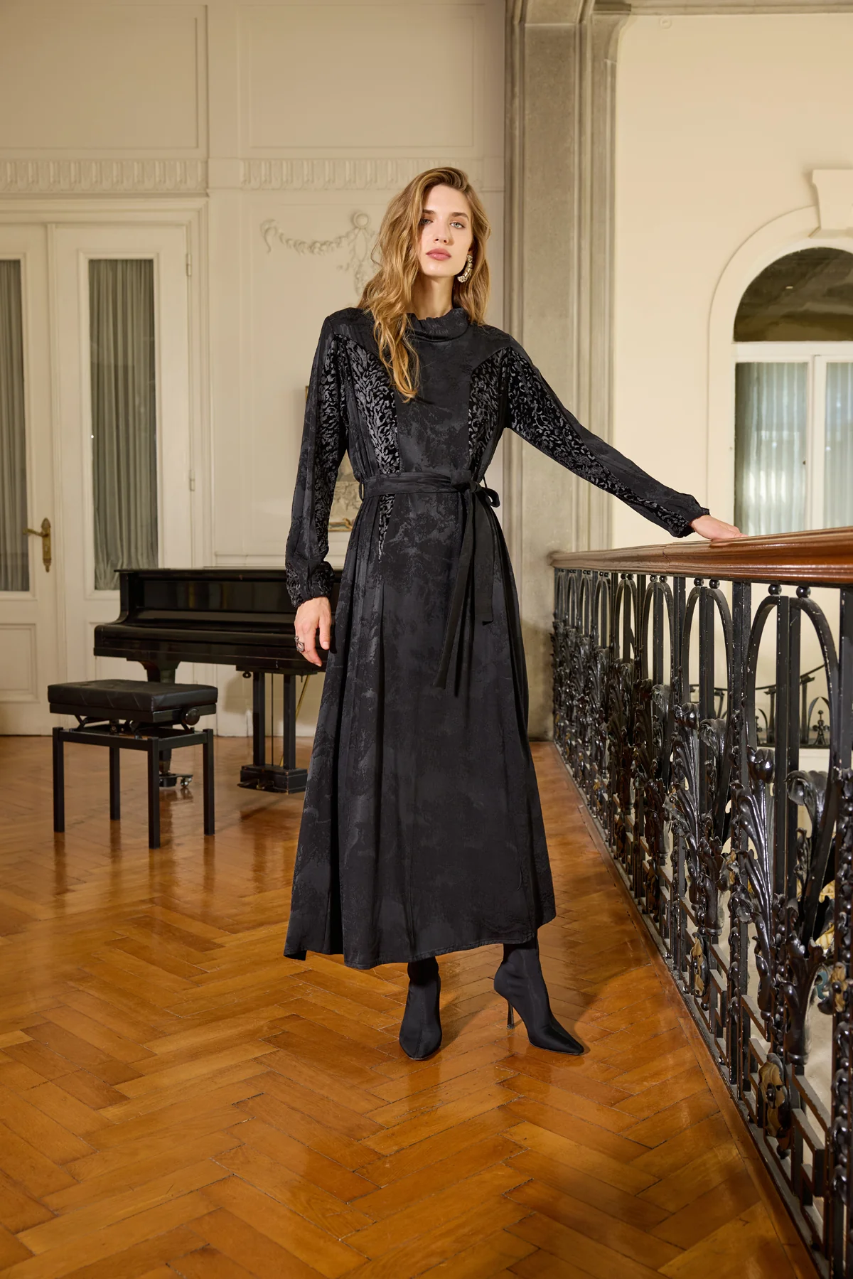 MİSSWHENCE 38801 Belden Bağlamalı Desenli Kumaş İpek Cupra Elbise