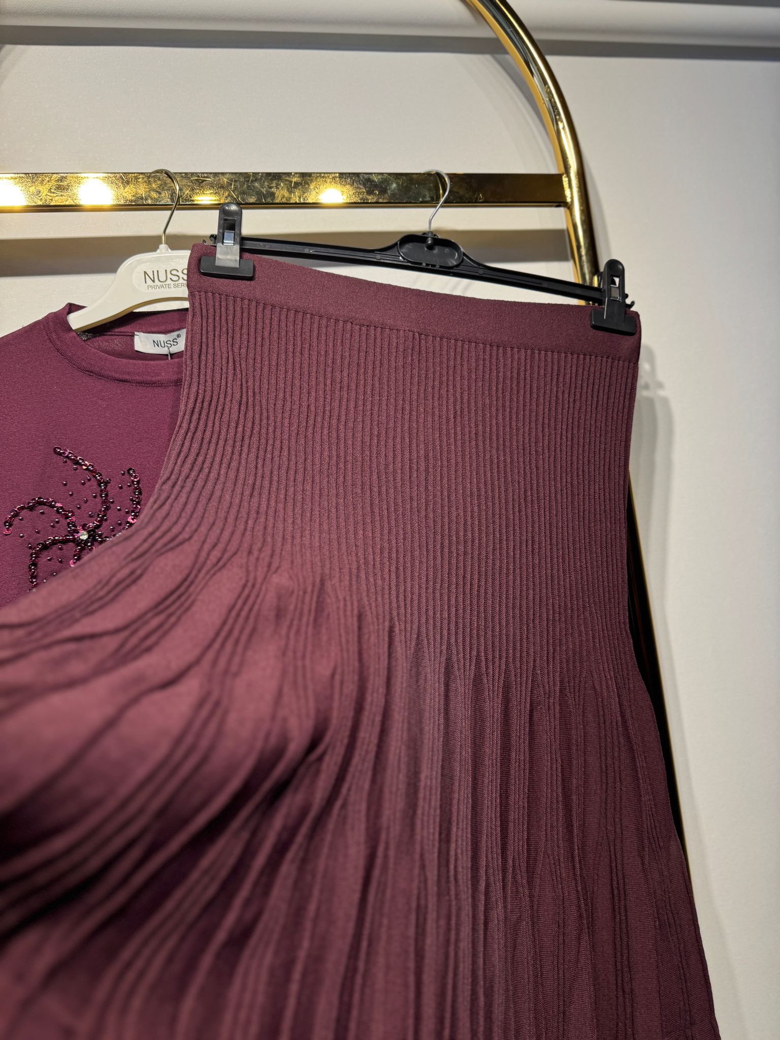 NUSS Payet İşlemeli Tunik Pliseli Etek Merserize Takım