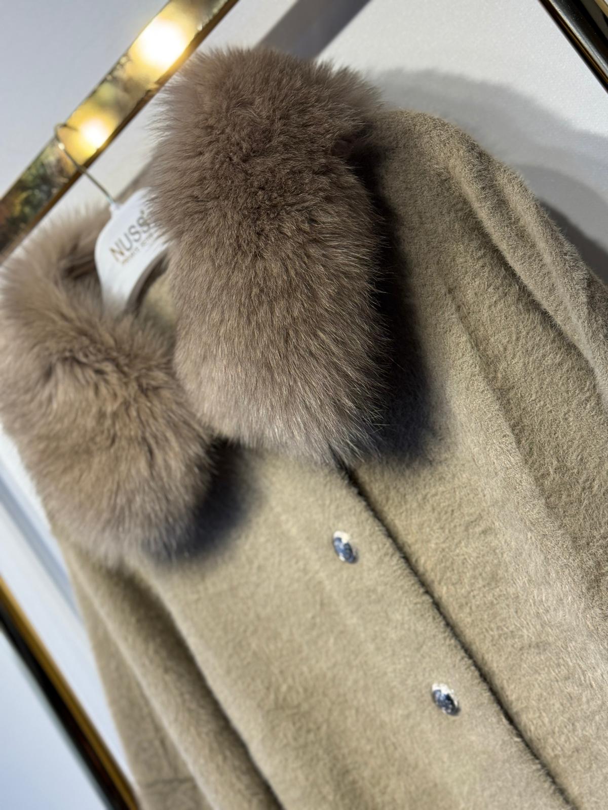 NUSS Düğme Detaylı Angora Kaban