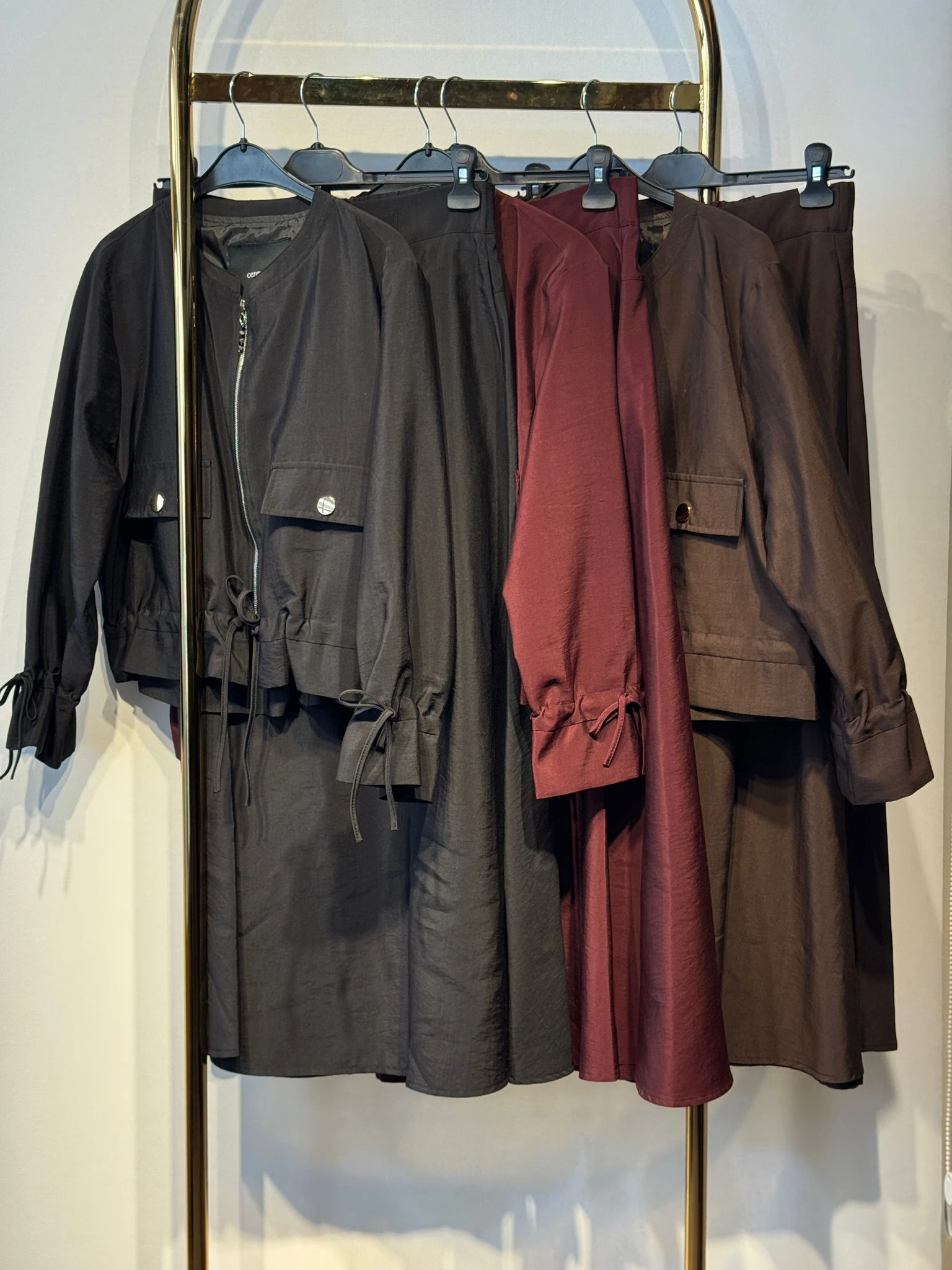 CEREMONY Eteği Toka Detaylı Kısa Ceketli Takım