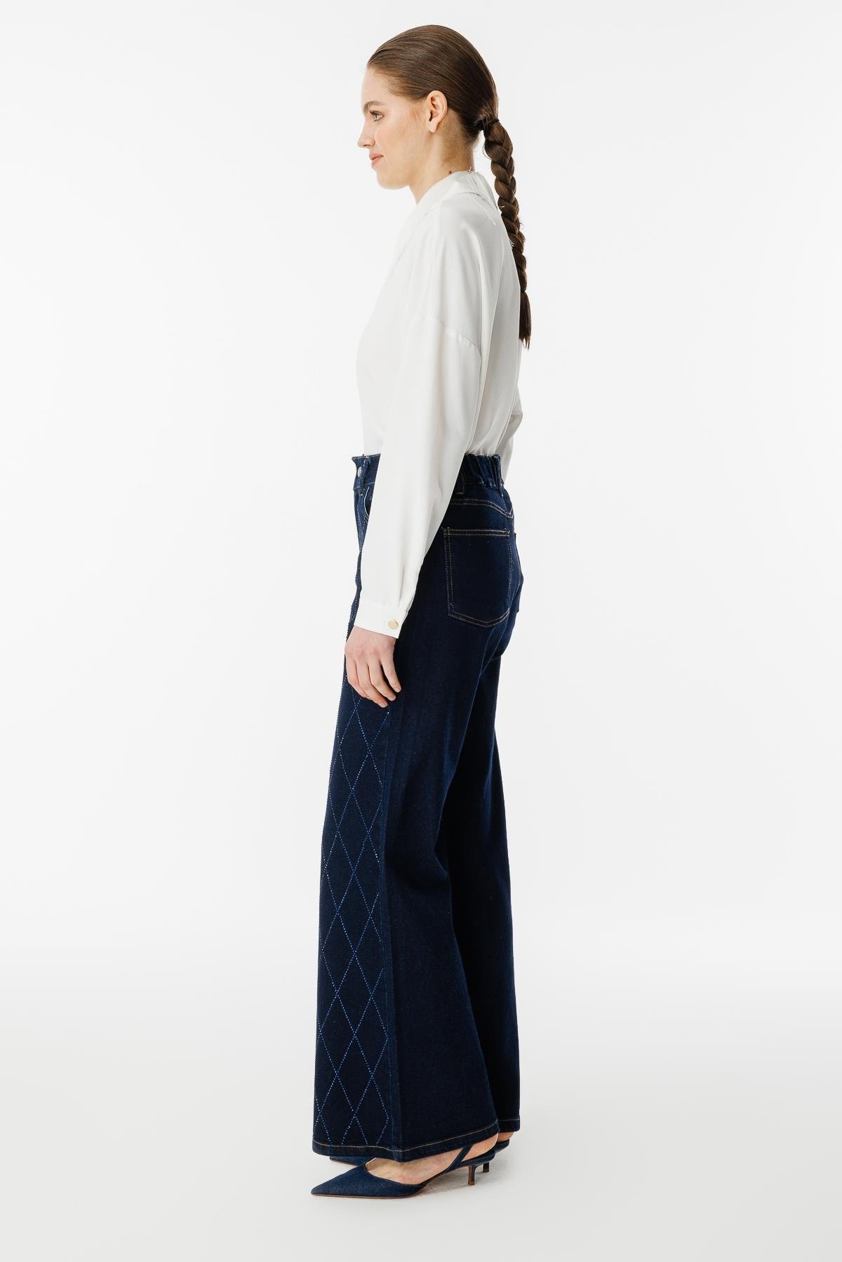 GHİSA TAŞ KAPİTONE İŞLEMELİ JEANS PANTOLON