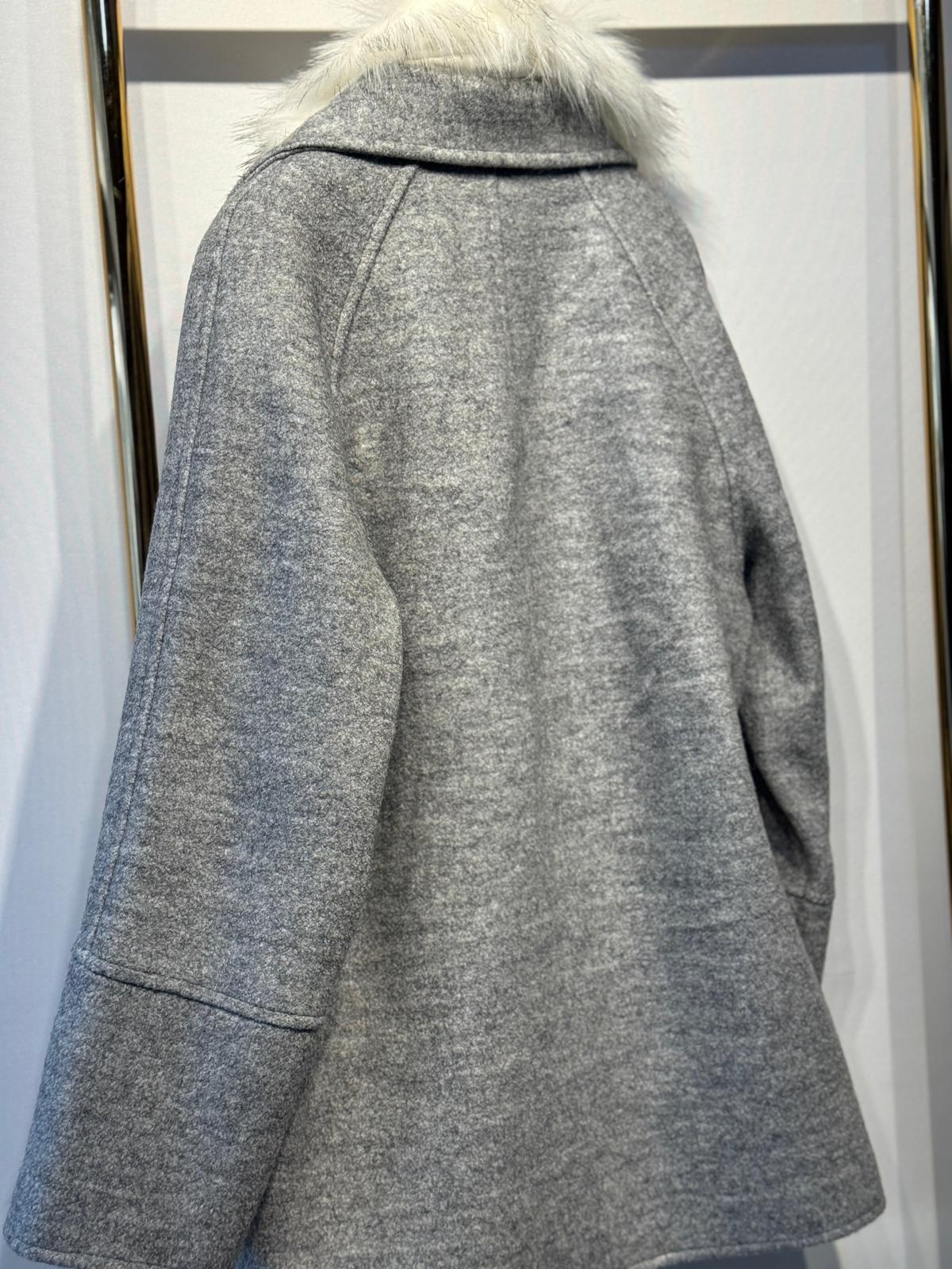 LİSA EXCLUSİVE Kürklü Kaşe Kaban