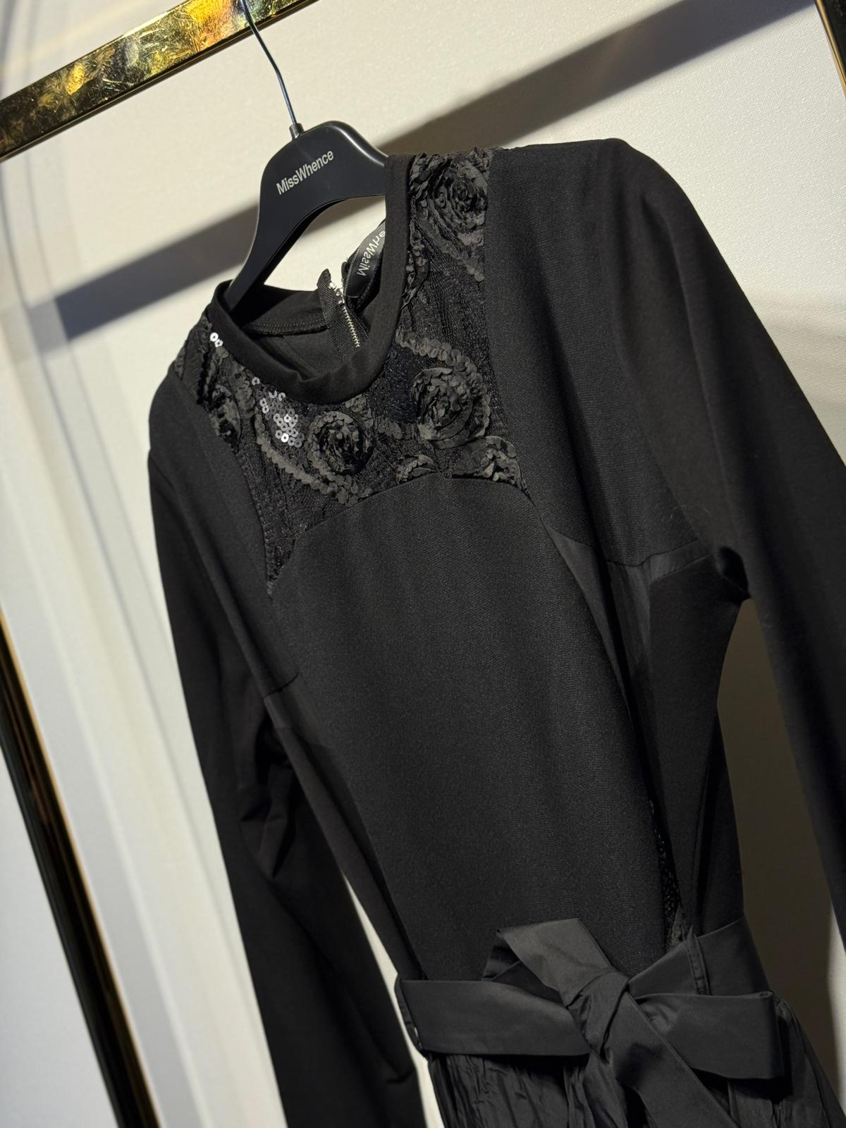 MİSSWHENCE 38830 Payet İşlemeli Fermuar Detaylı Uzun Belden Bağlamalı Elbise