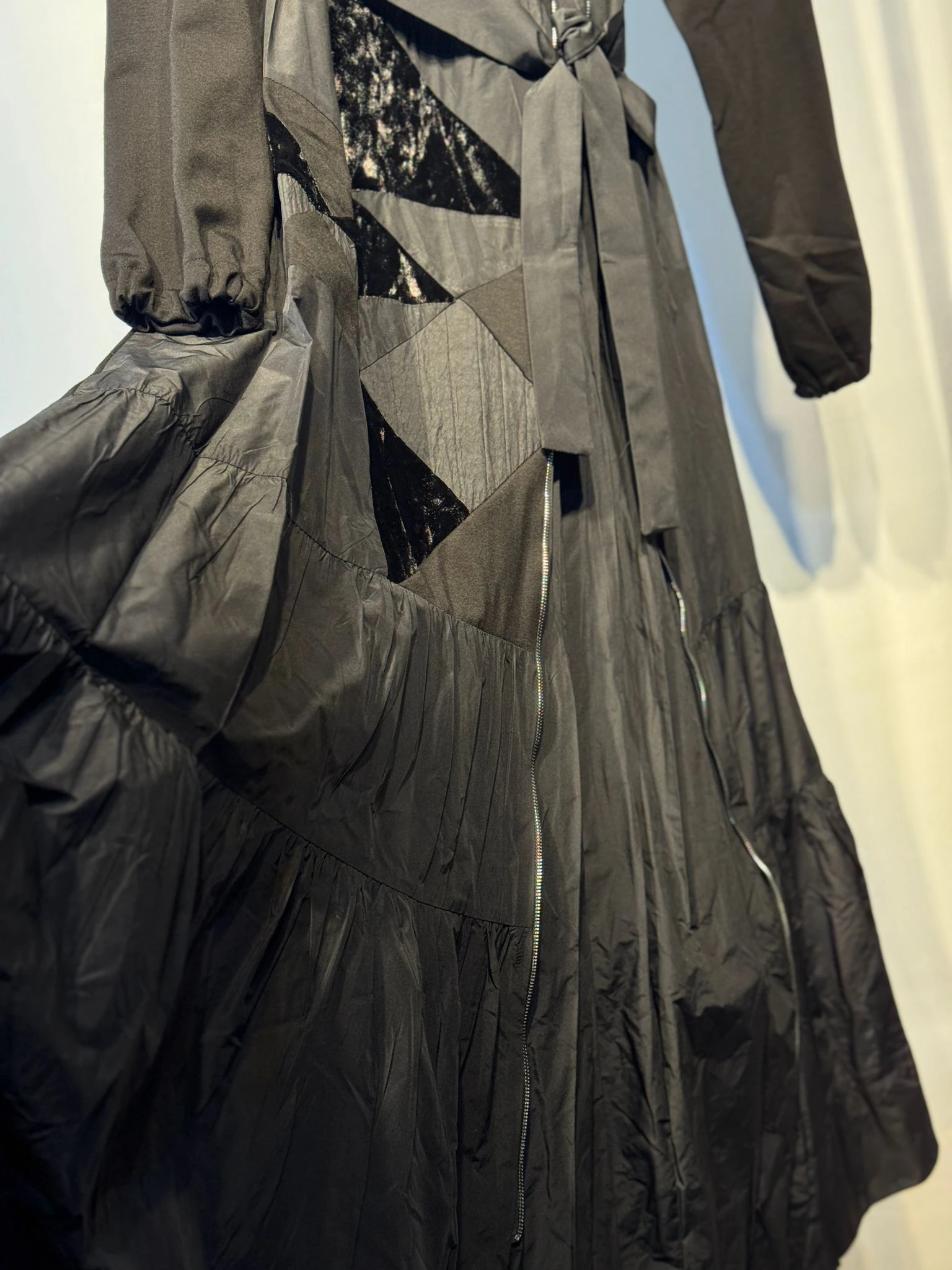 MİSSWHENCE 38813 Belden Bağlamalı Tasarım Uzun Tafta Elbise