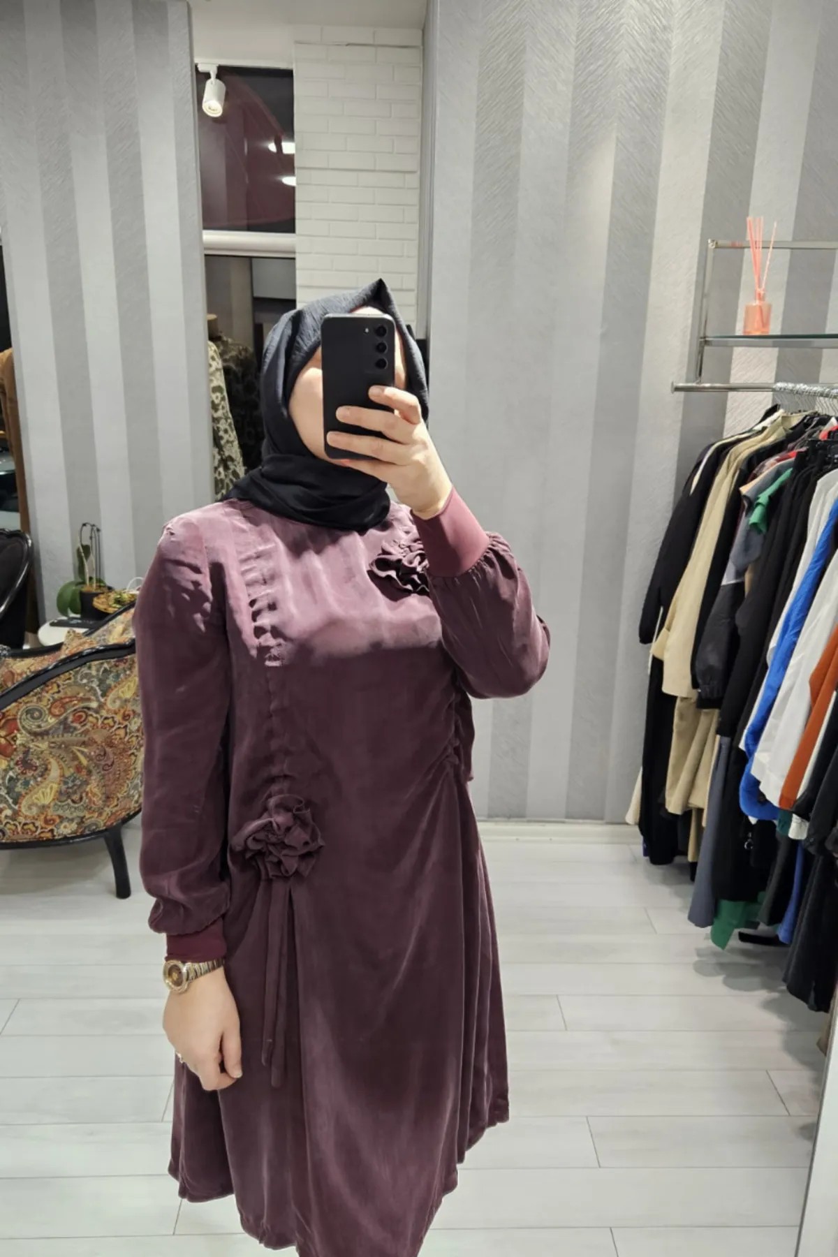 MİSSWHENCE 34026 GÜL DETAYLI CUPRO İPEK TUNİK