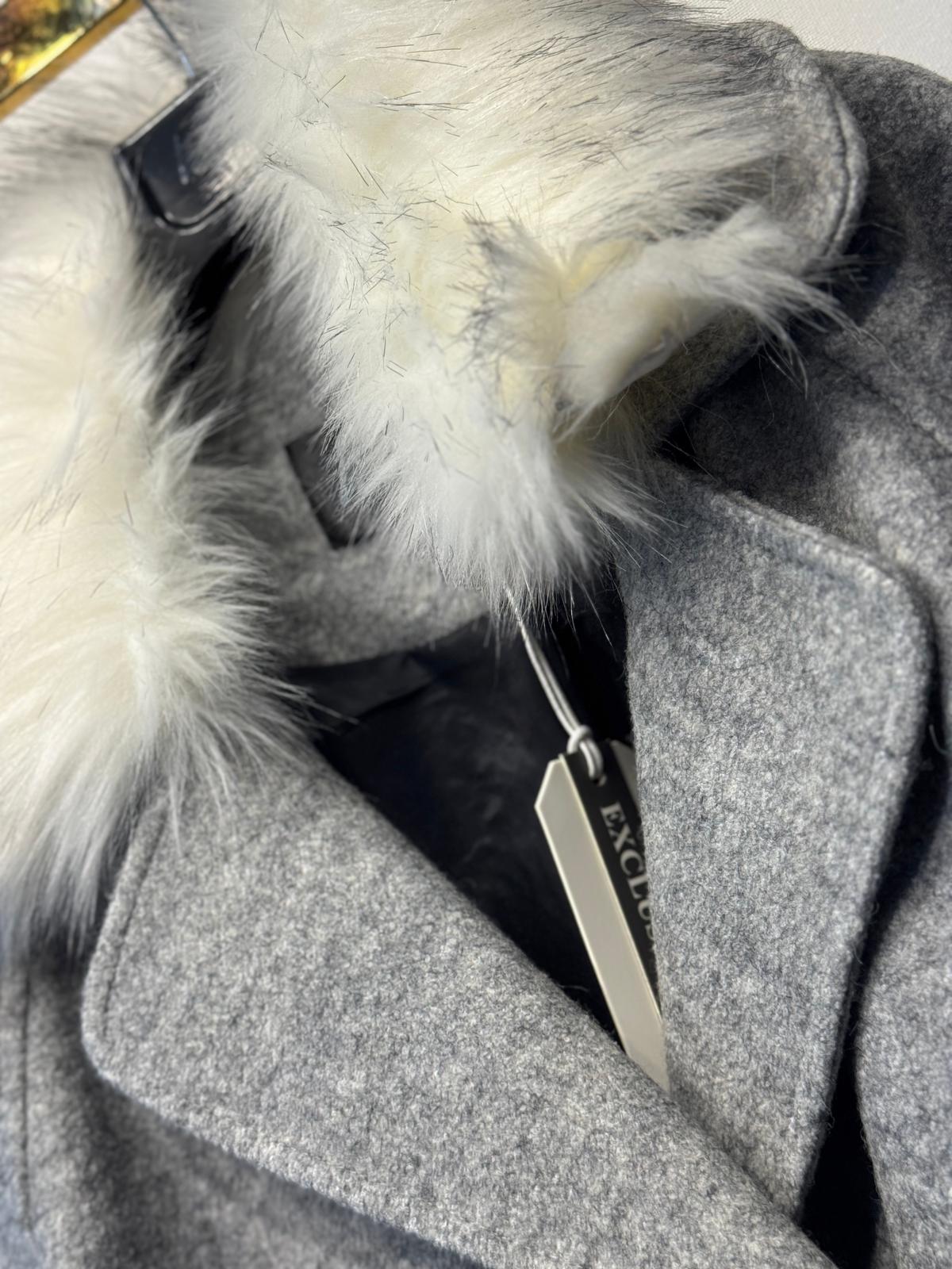 LİSA EXCLUSİVE Kürklü Kaşe Kaban