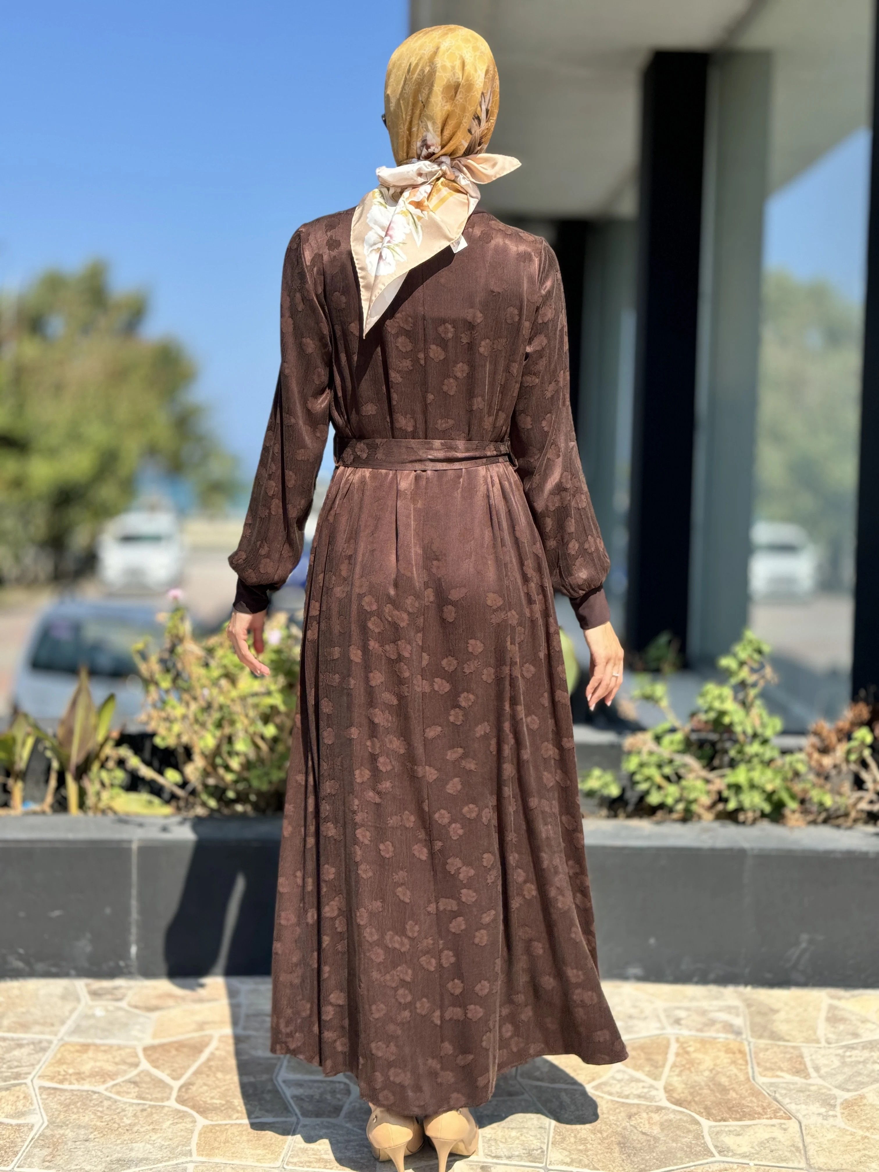 MİSSWHENCE 36800 GÜL DETAYLI CUPRO İPEK ELBİSE