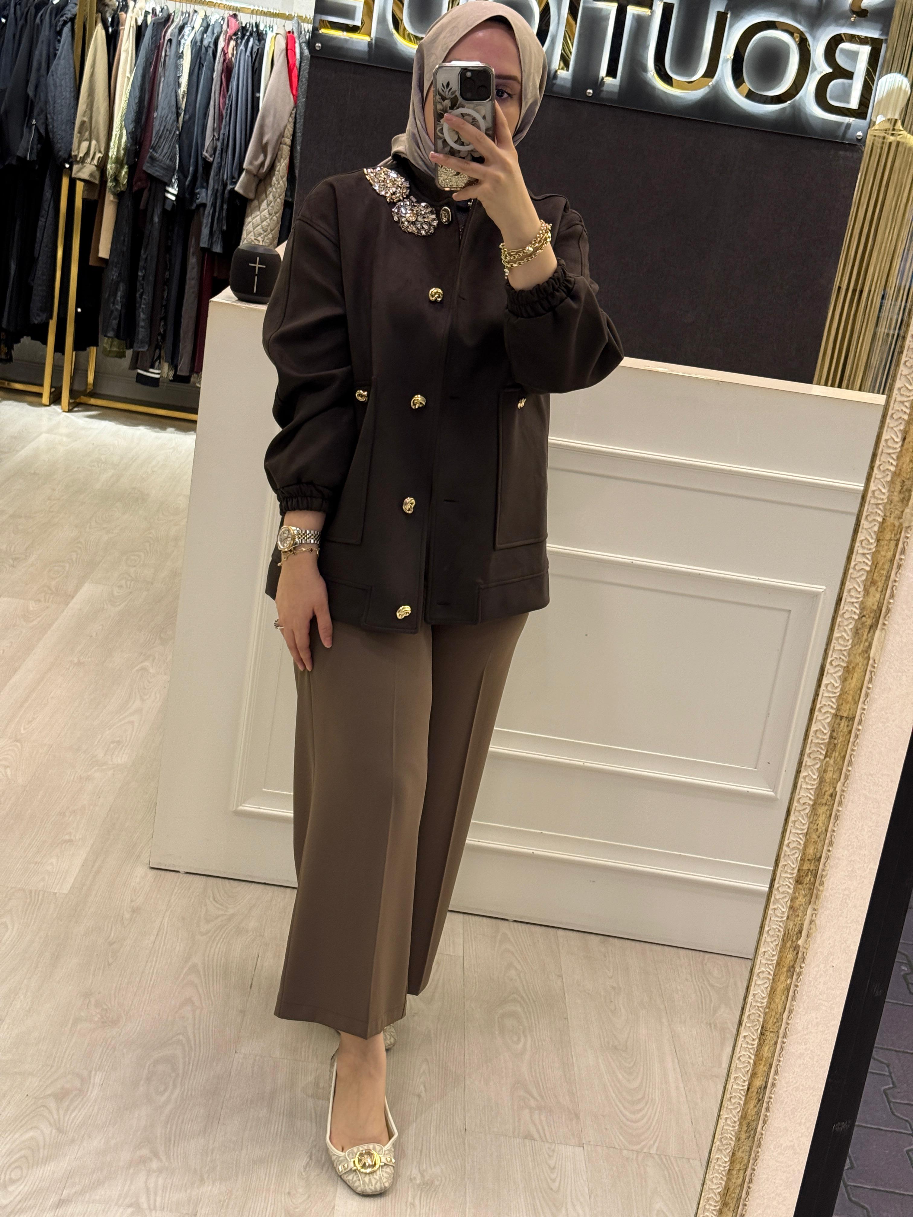 MİSSEMRAMİSS Taş Detaylı Süet Kap