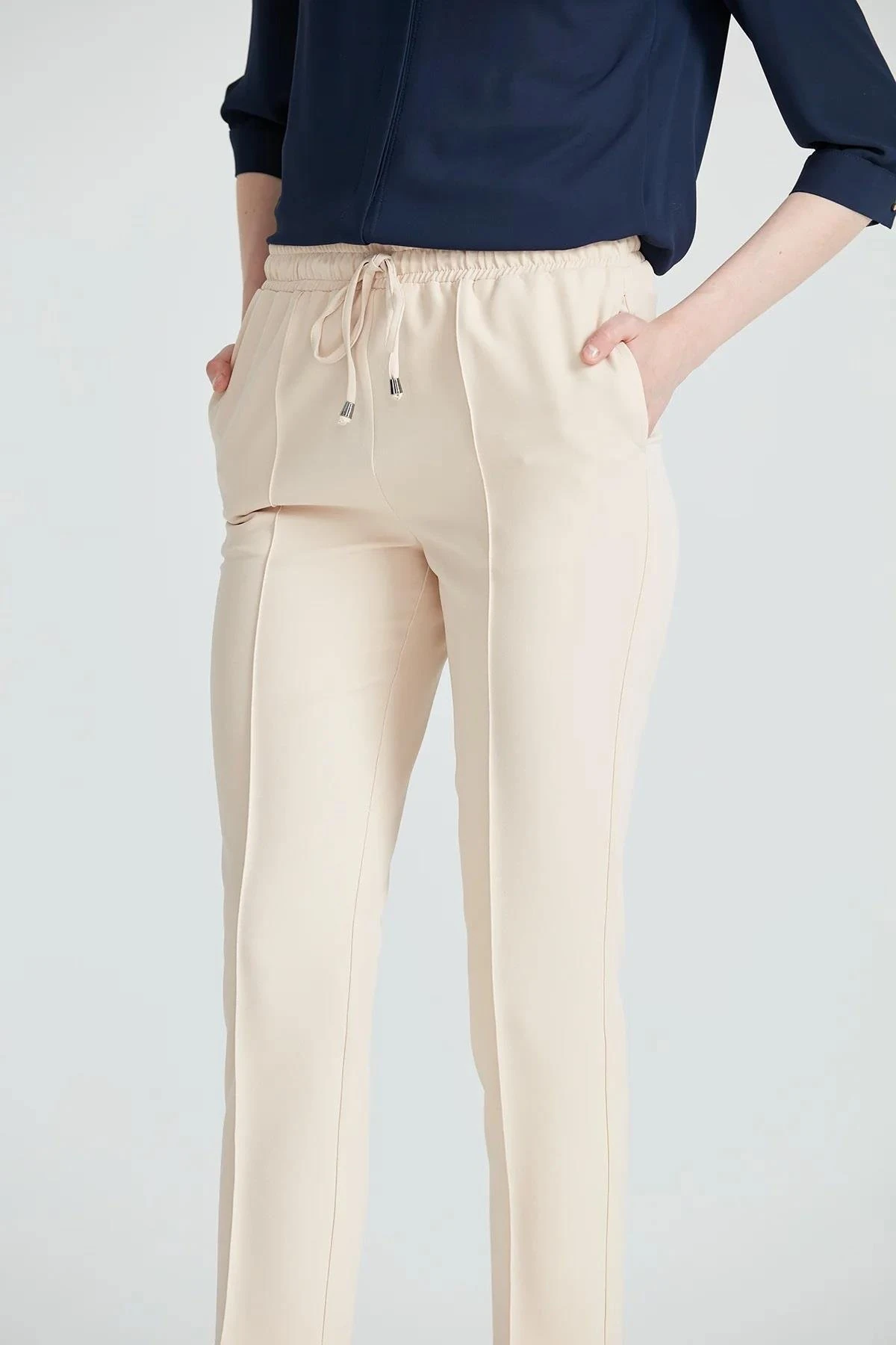 SENTEZ YANDAN CEPLİ BAĞCIKLI PANTOLON