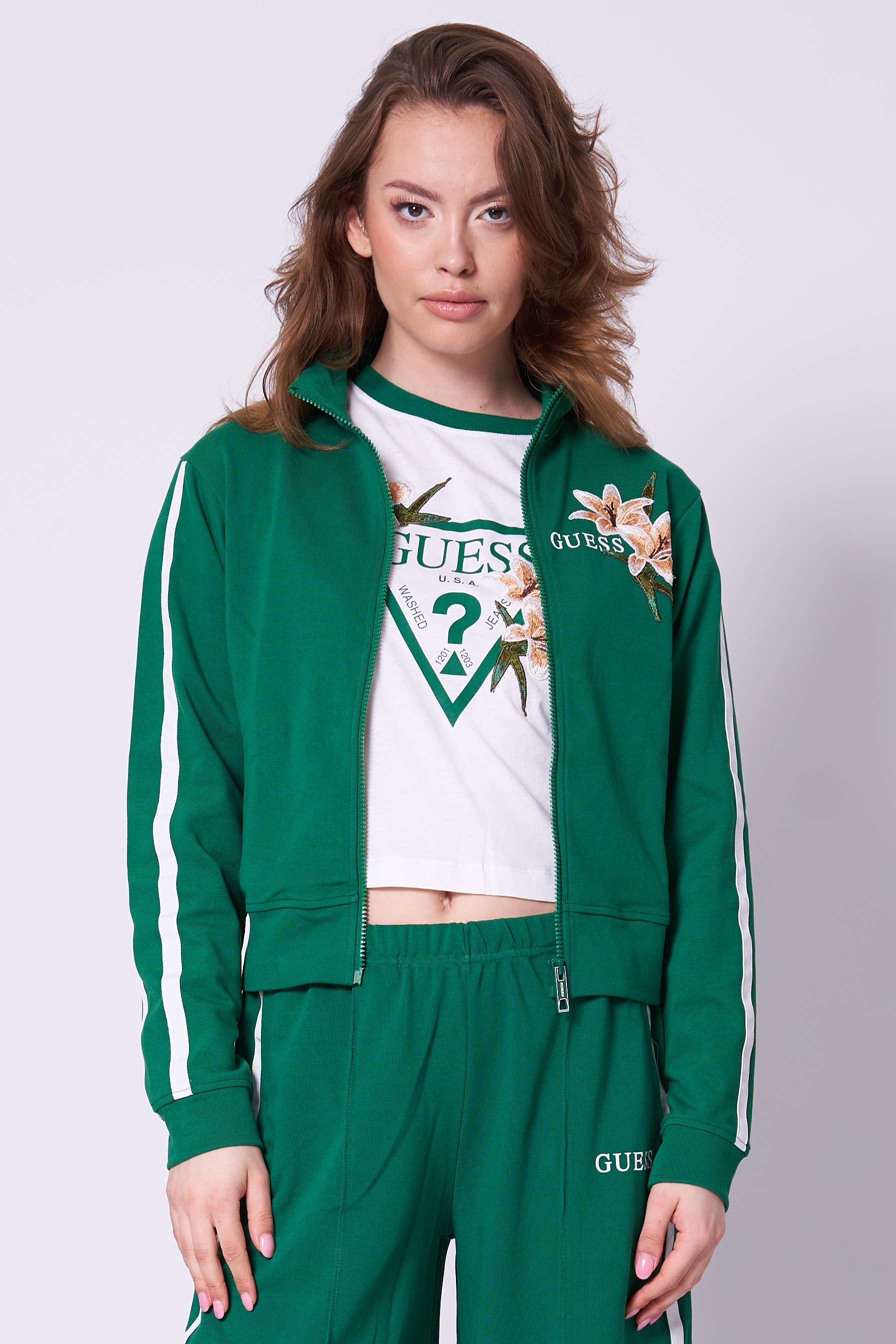 GUESS ÇİÇEK DESENLİ NAKIŞ İŞLEMELİ SWEATSHİRT