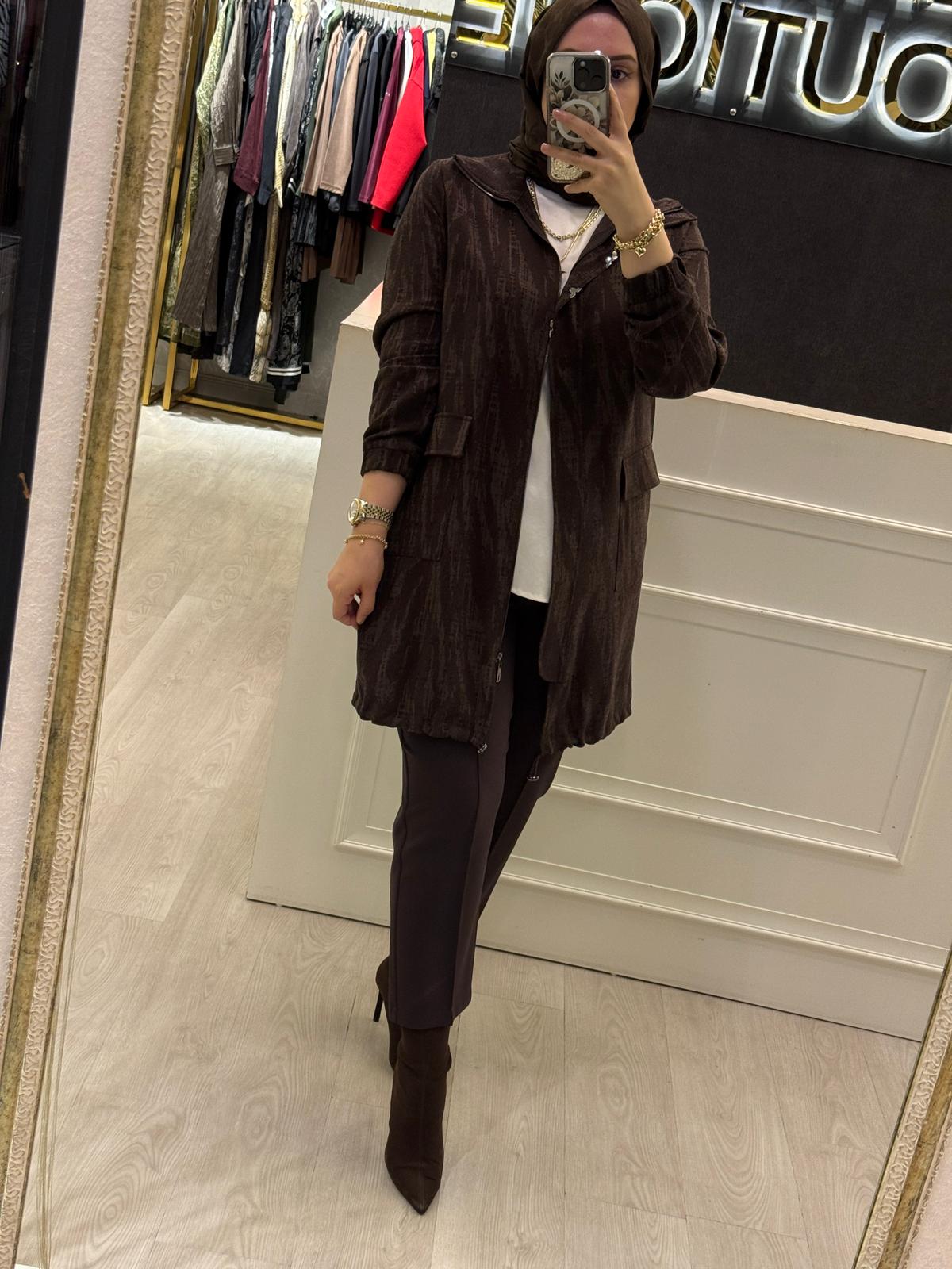 FUAT GÜRSEN Desenli Kumaş Kap