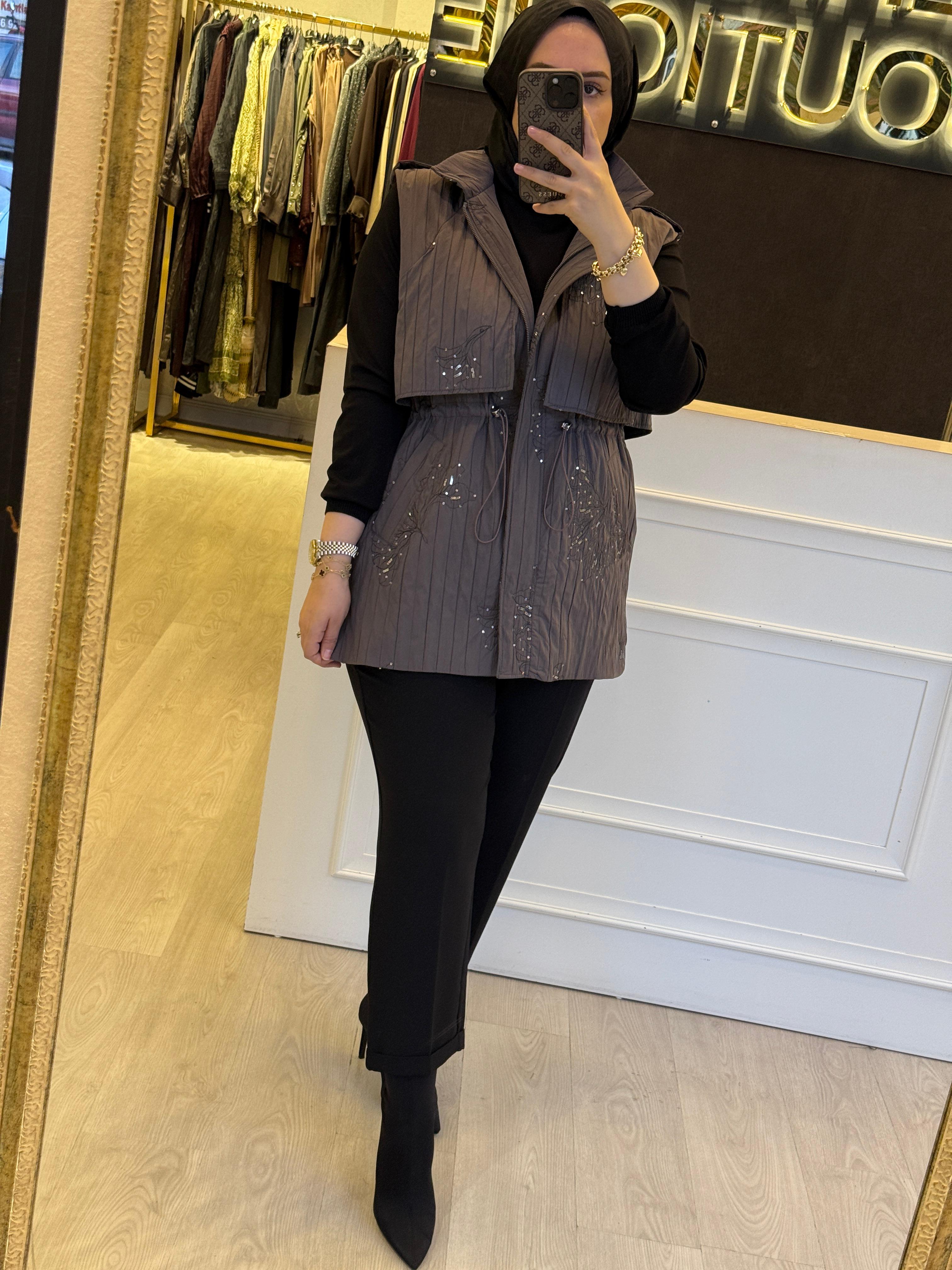 GHİSA Nakış ve Payet İşlemeli Kapşon - Apolet Detaylı Tasarım Yelek