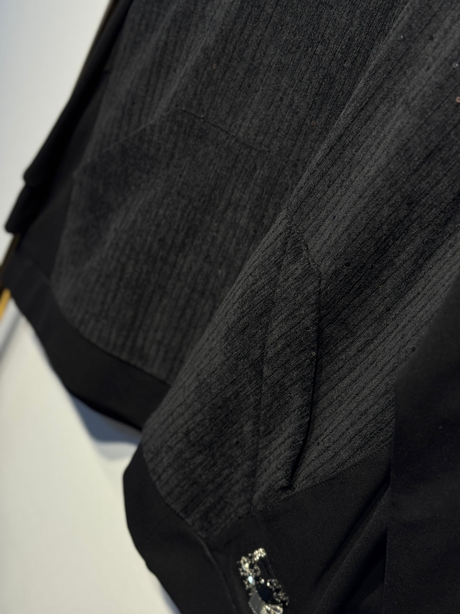 CEREMONY Kanguru Cepli Kapşonlu Queen Sweat