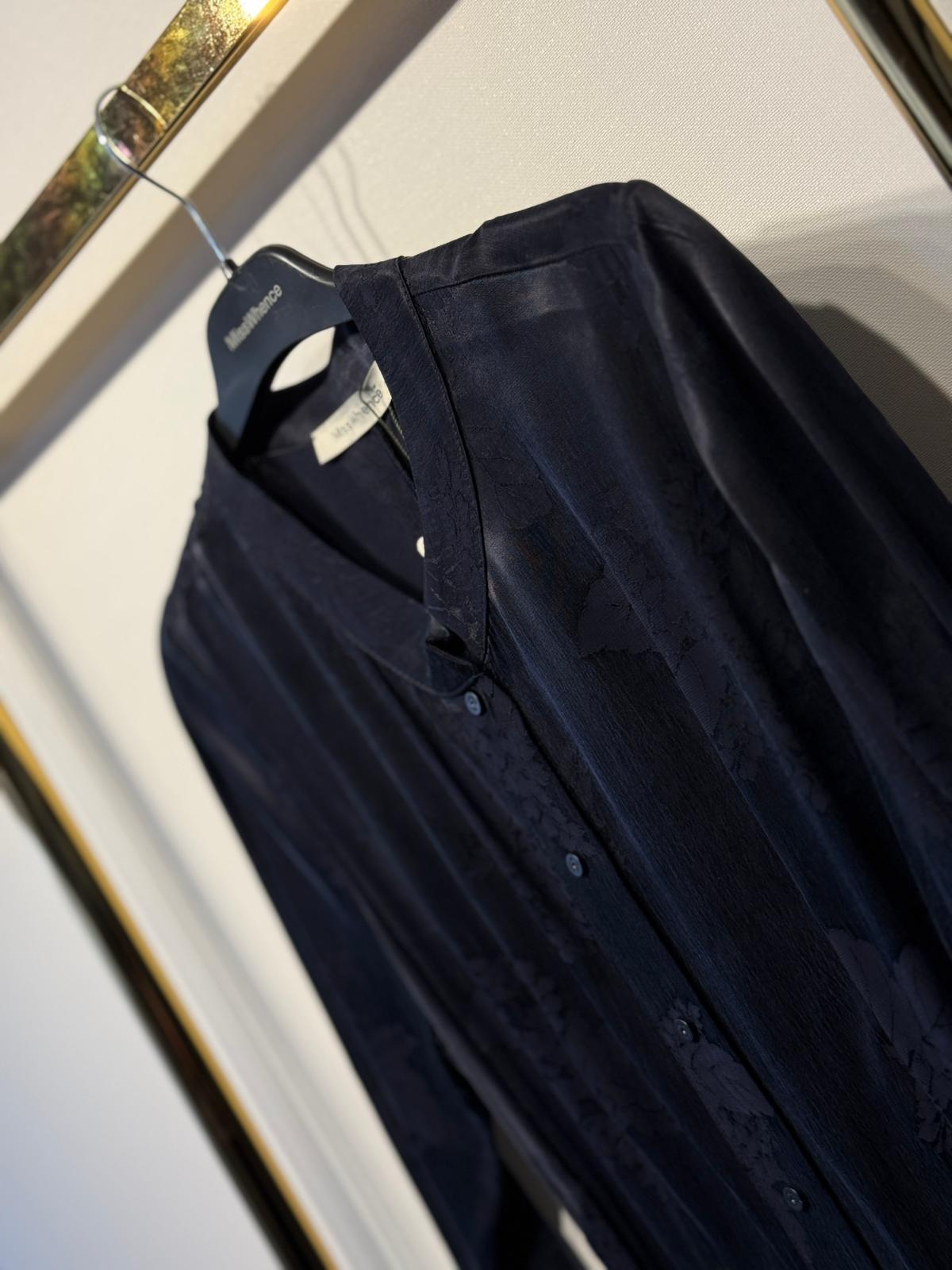 MİSSWHENCE 38809 Desenli İpek Cupra Kumaş Hakim Yaka Belden Bağlamalı Önden Düğmeli Uzun Elbise