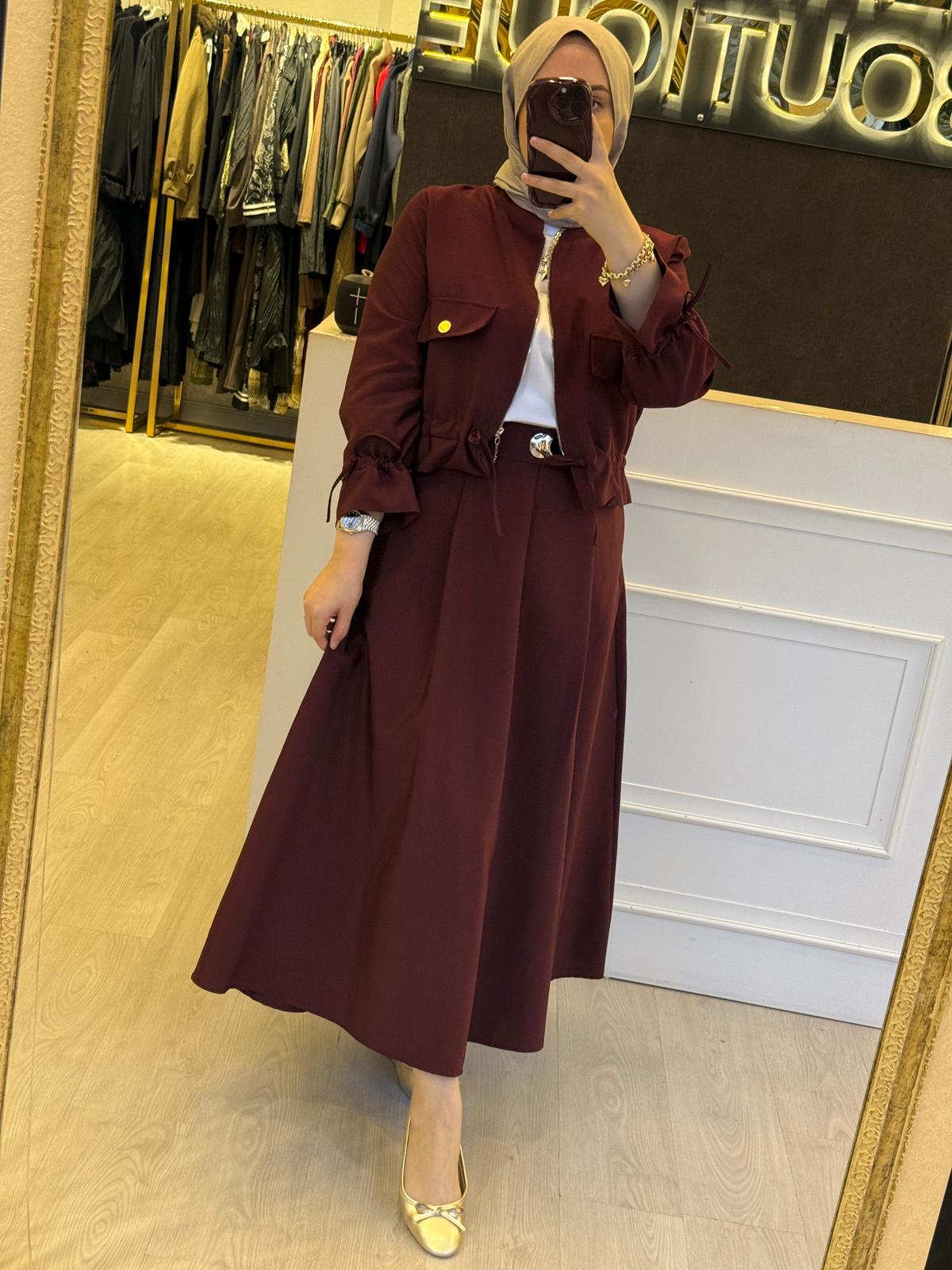 CEREMONY Eteği Toka Detaylı Kısa Ceketli Takım