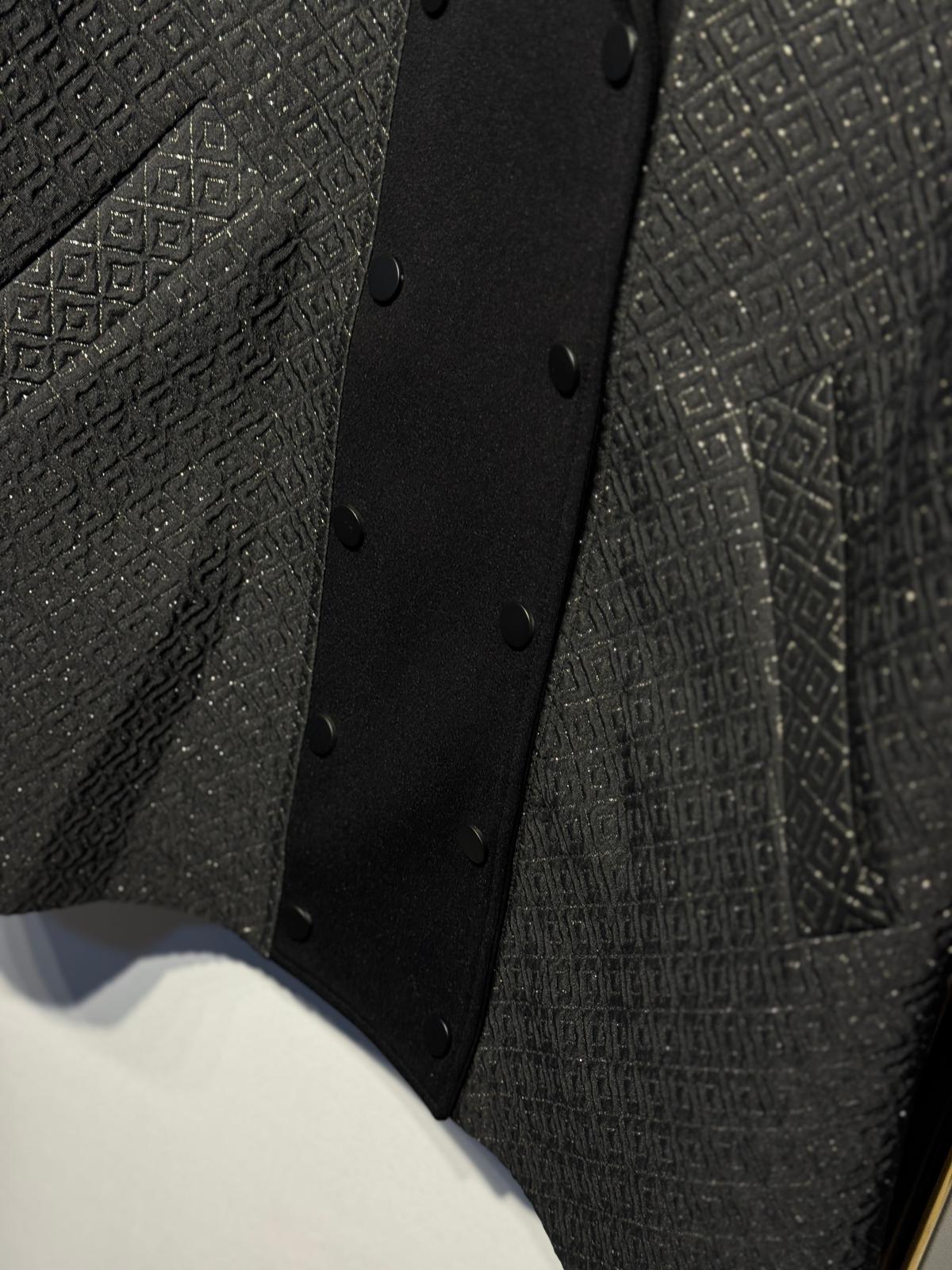 NUSS Parla İplik Detaylı Kabartma Kumaş Kap