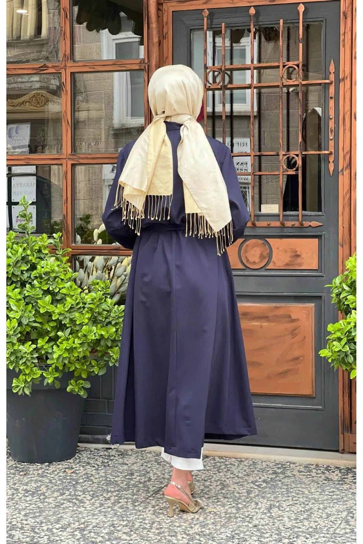MİSSWHENCE 35506 İKİ CEPLİ KENDİNDEN BAĞLAMALI ARA BOY PARDESÜ