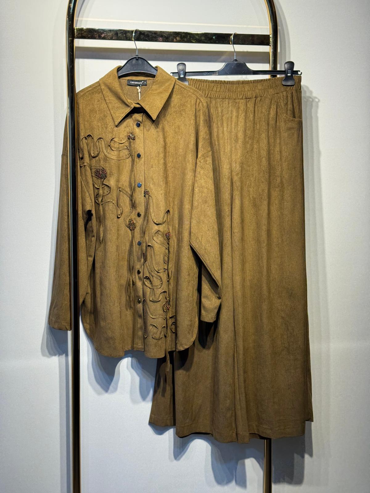 CEREMONY Lase Nakışlı Pantolonlu Süet Takım