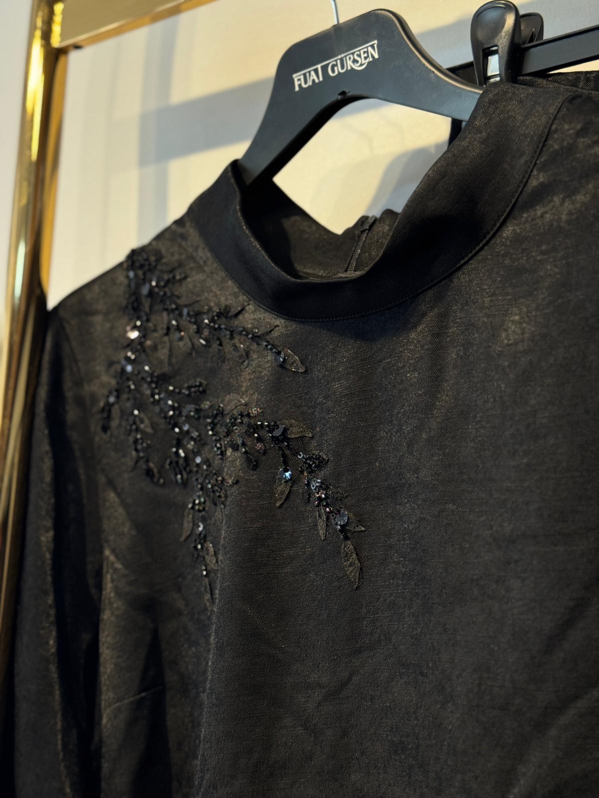 FUAT GÜRSEN Omuz Payet ve Nakış İşlemeli Özel Kumaş Tunik Etek Takım