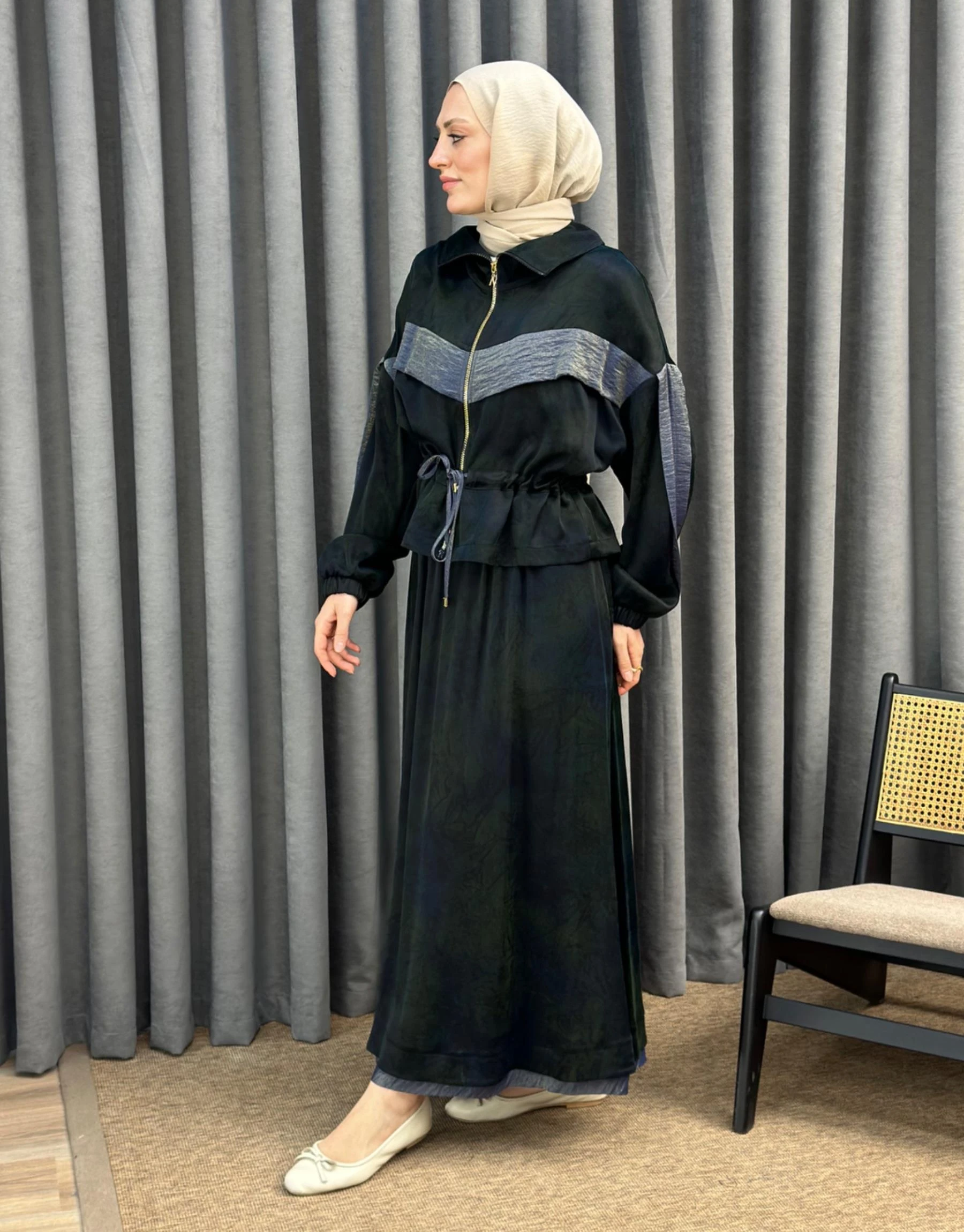 NUSS Florasan Kumaş Detaylı Fermuarlı Tunik Etek Takım