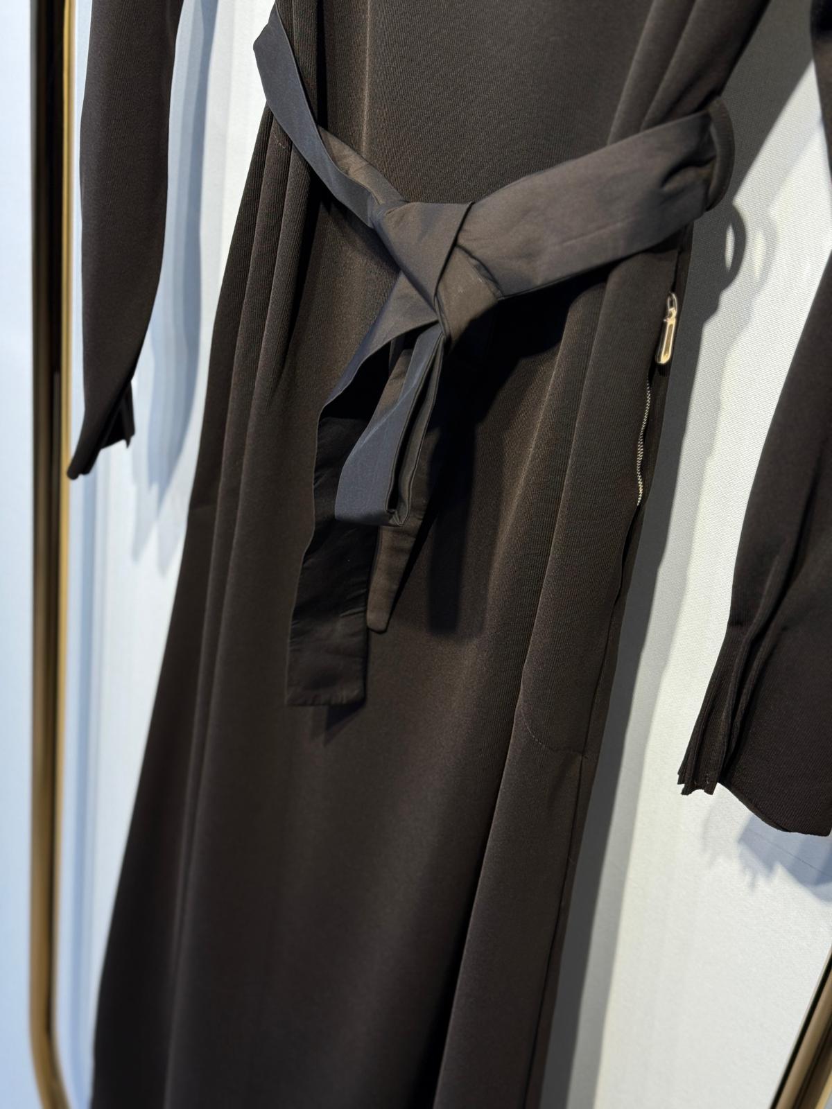 MİSSWHENCE 38822 Gold Fermuar Detaylı Özel Yaka Tasarım Belden Bağlamalı Uzun Viskon Elbise