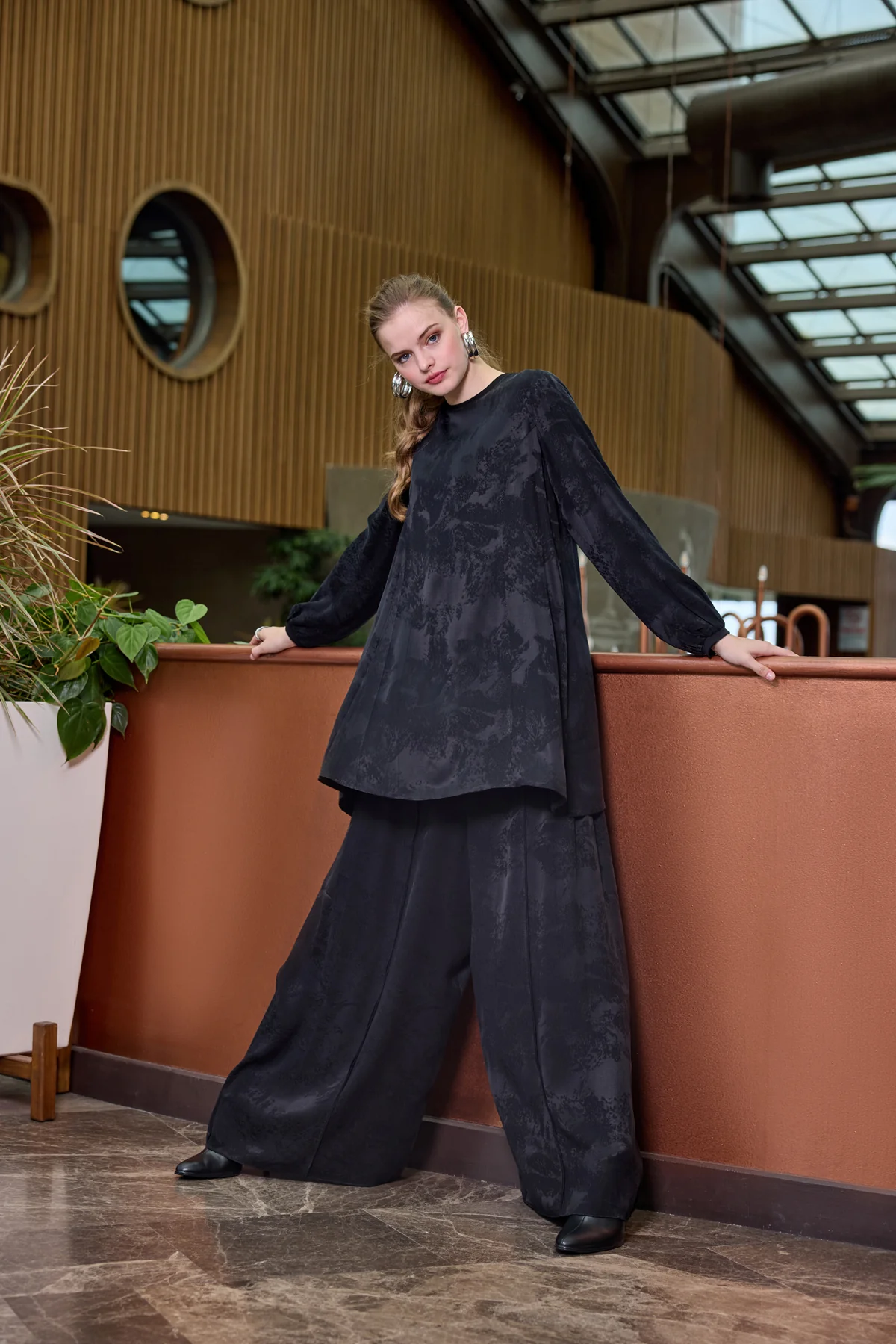 MİSSWHENCE 38010 Desenli İpek Cupra Kumaş Tunik Pantolon Takım