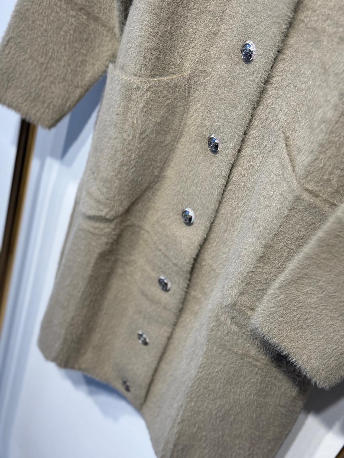 NUSS Düğme Detaylı Angora Kaban