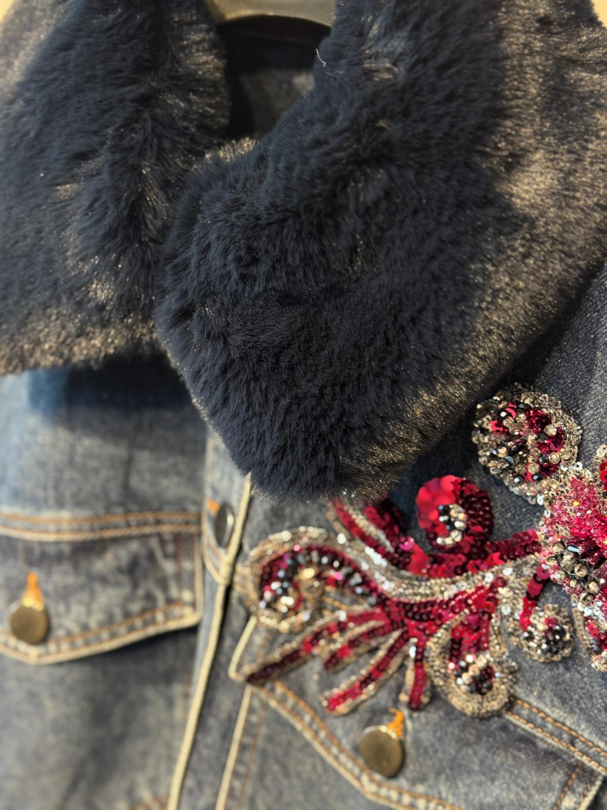 MİSSEMRAMİSS Kürk İşlemeli Boncuk Detaylı Denim Kot Ceket