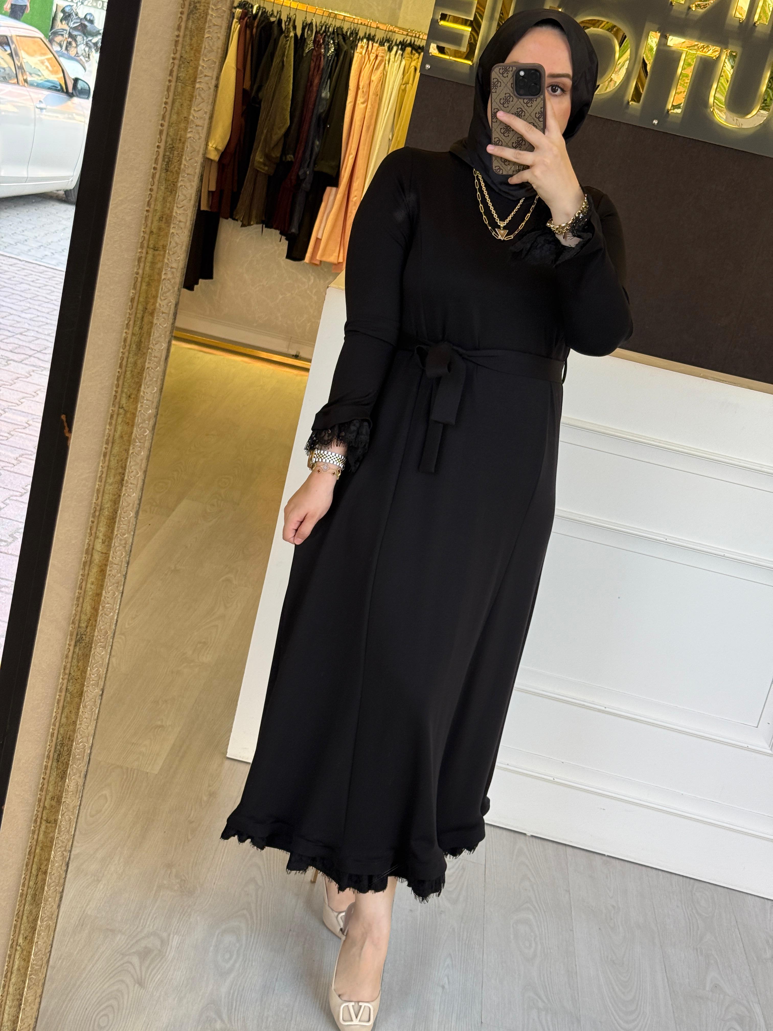 MİSSWHENCE 38823 Belden Bağlamalı Etek ve Bilek Ucu Dantel Güpürlü Uzun Elbise