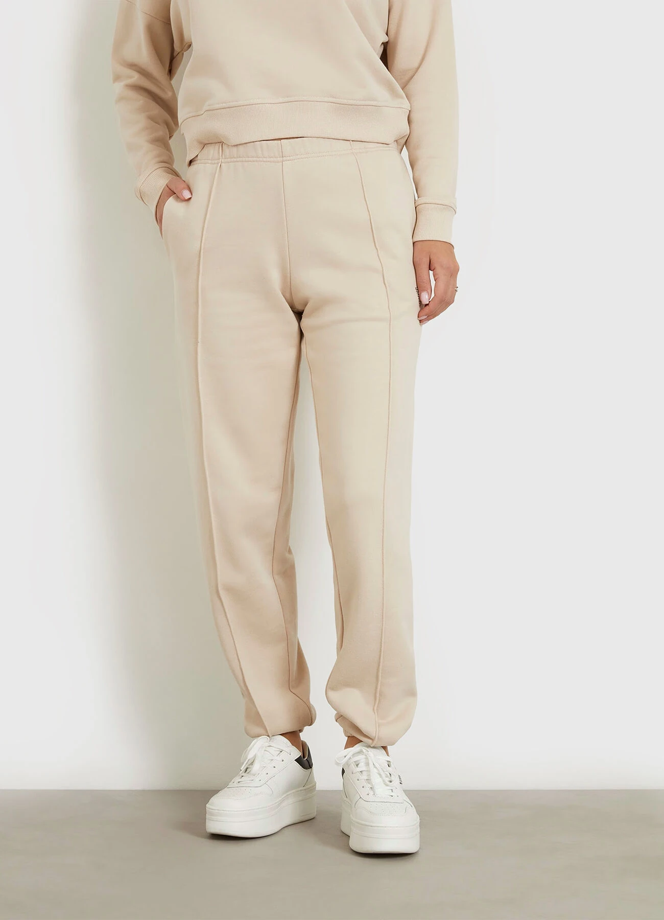 GUESS Orta Yükseklikte Jogger Pantolon