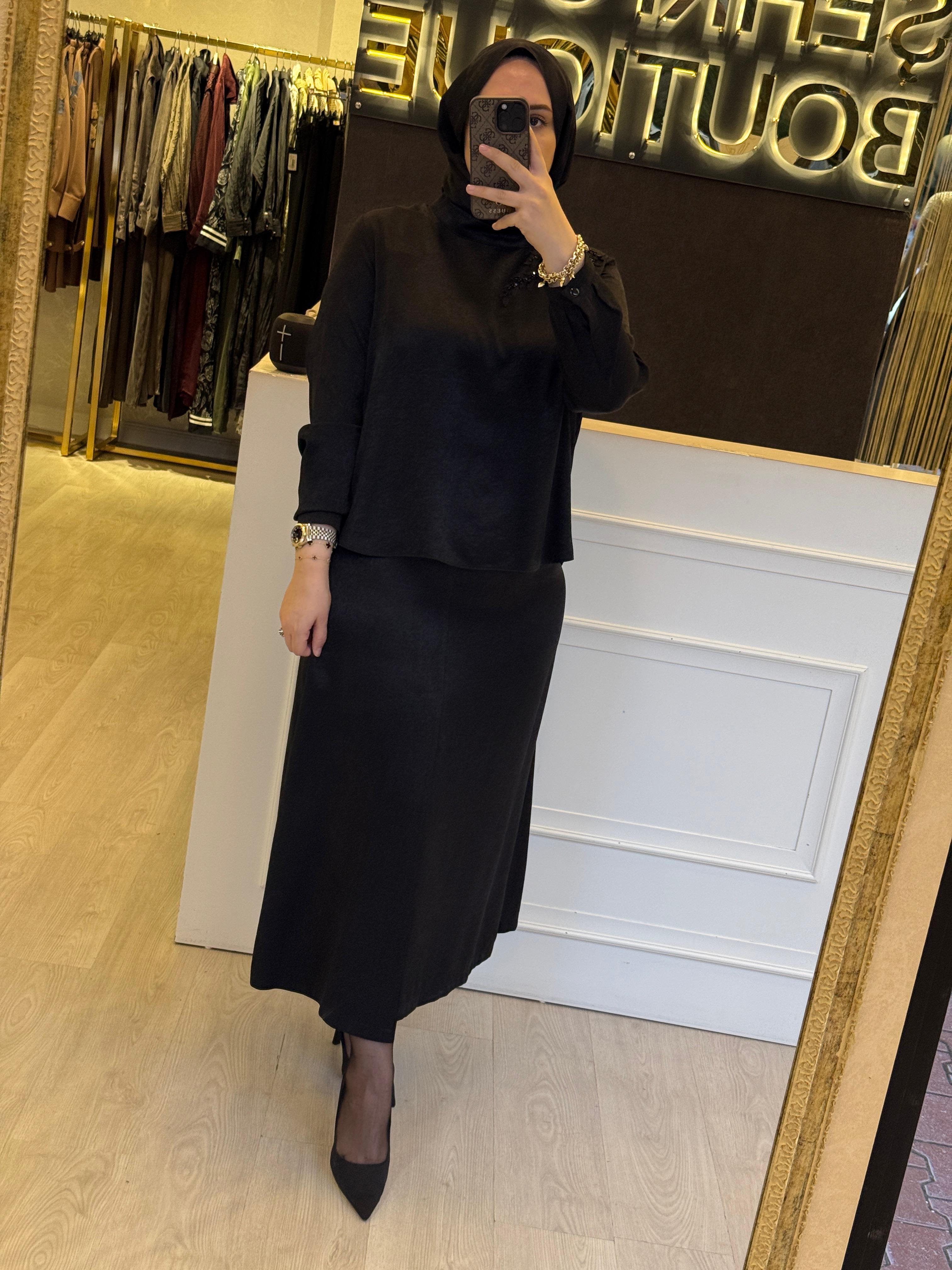 FUAT GÜRSEN Omuz Payet ve Nakış İşlemeli Özel Kumaş Tunik Etek Takım