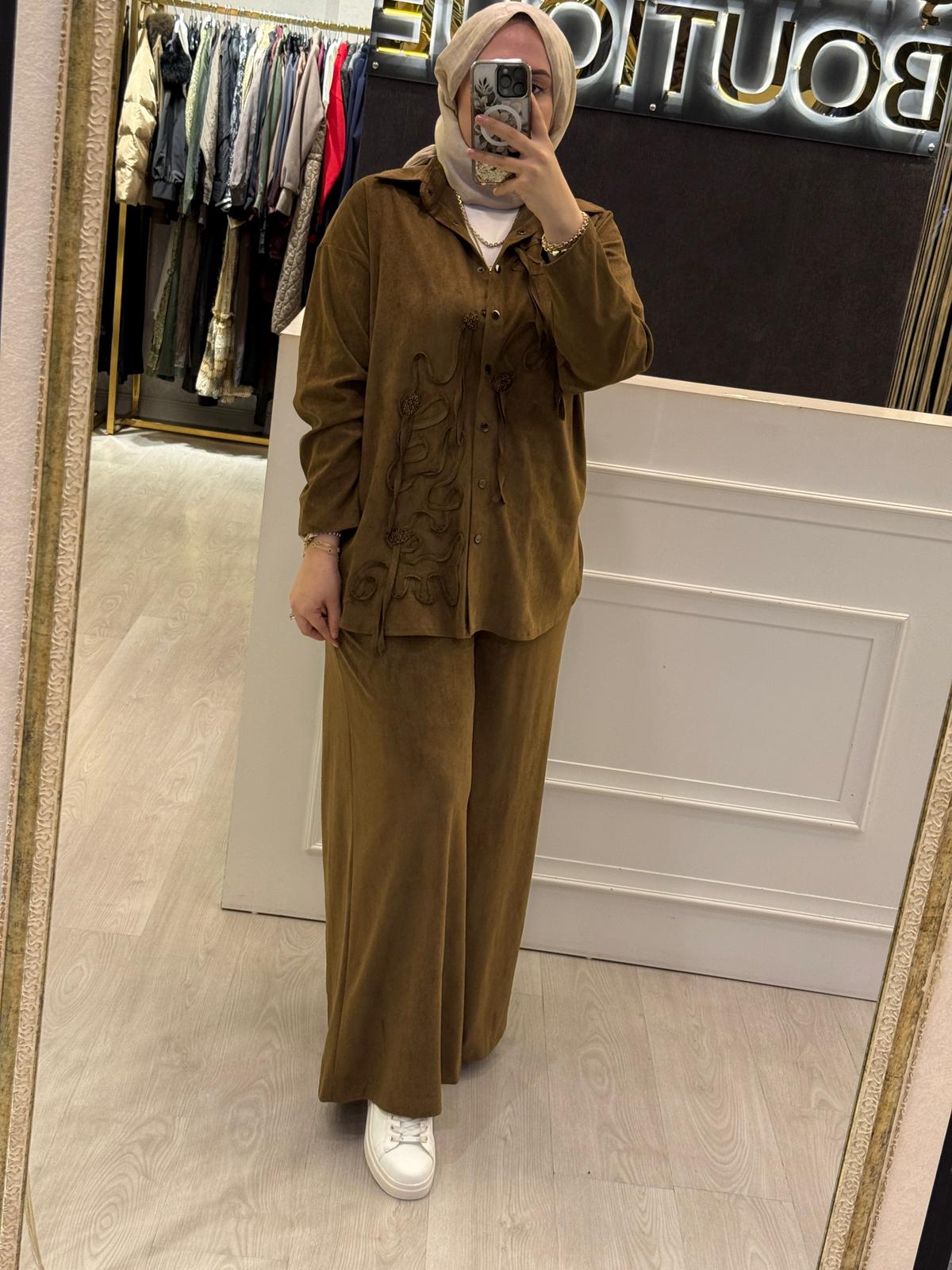 CEREMONY Lase Nakışlı Pantolonlu Süet Takım