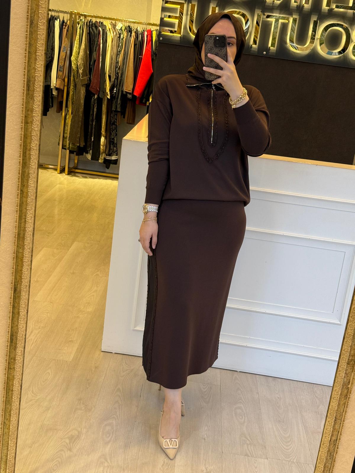 MİSSWHENCE 38018 Nakış İşleme Şerit Detaylı Yarım Fermuar Dikişsiz Triko Tunik