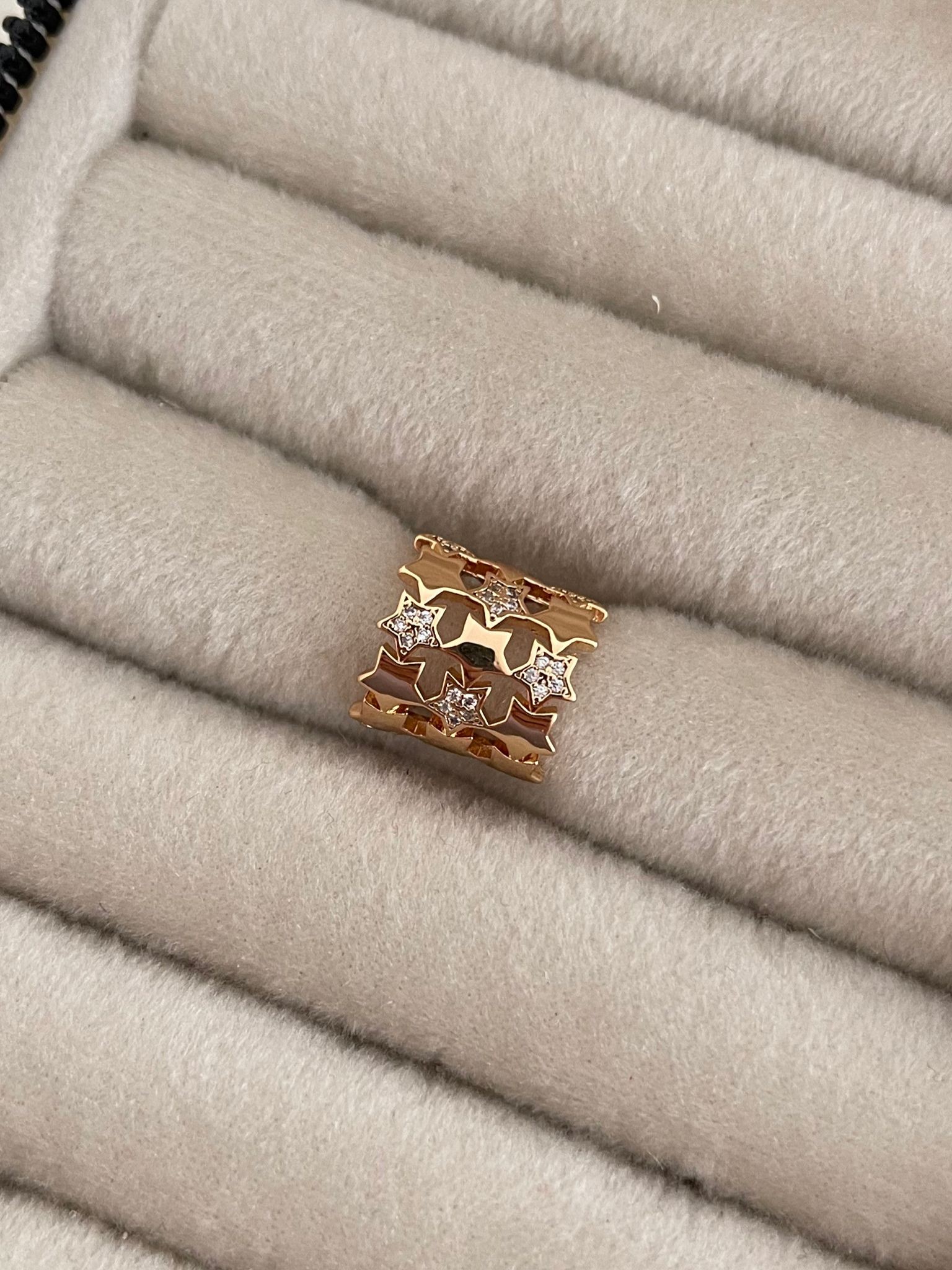 Yıldızlı Bold Earcuff