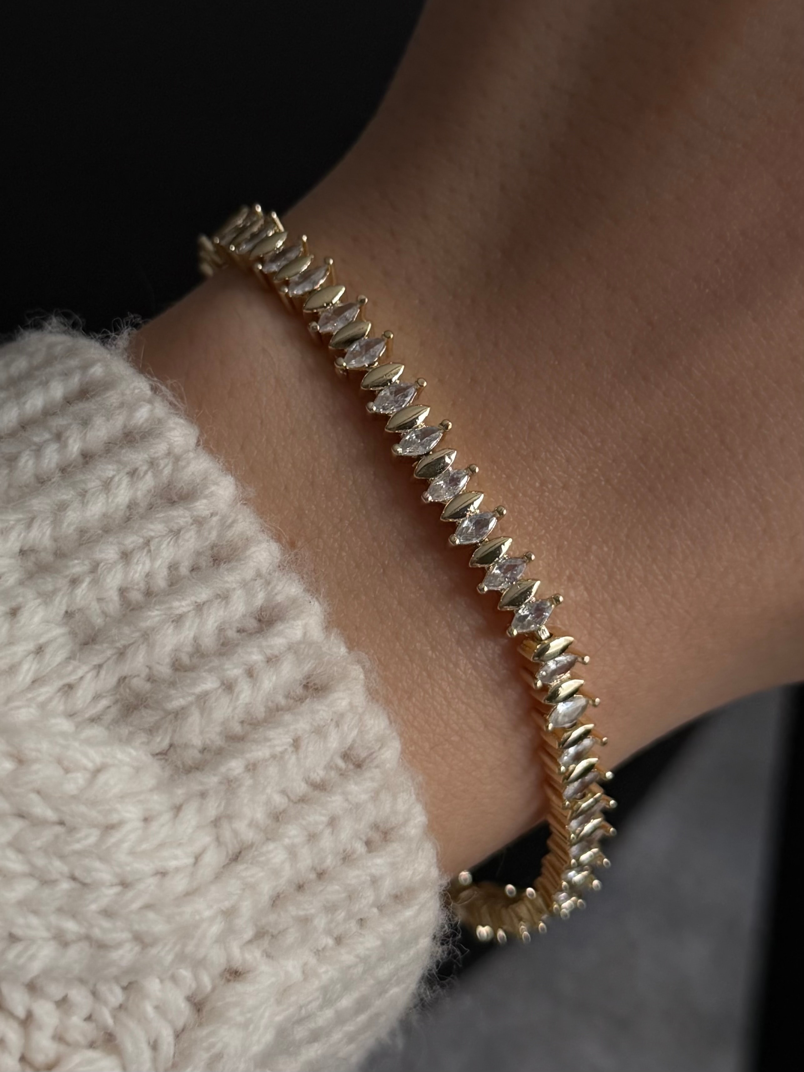 Baget taşlı bileklik