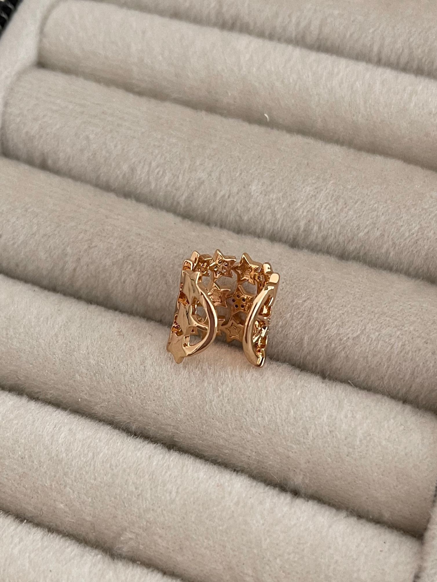 Yıldızlı Bold Earcuff