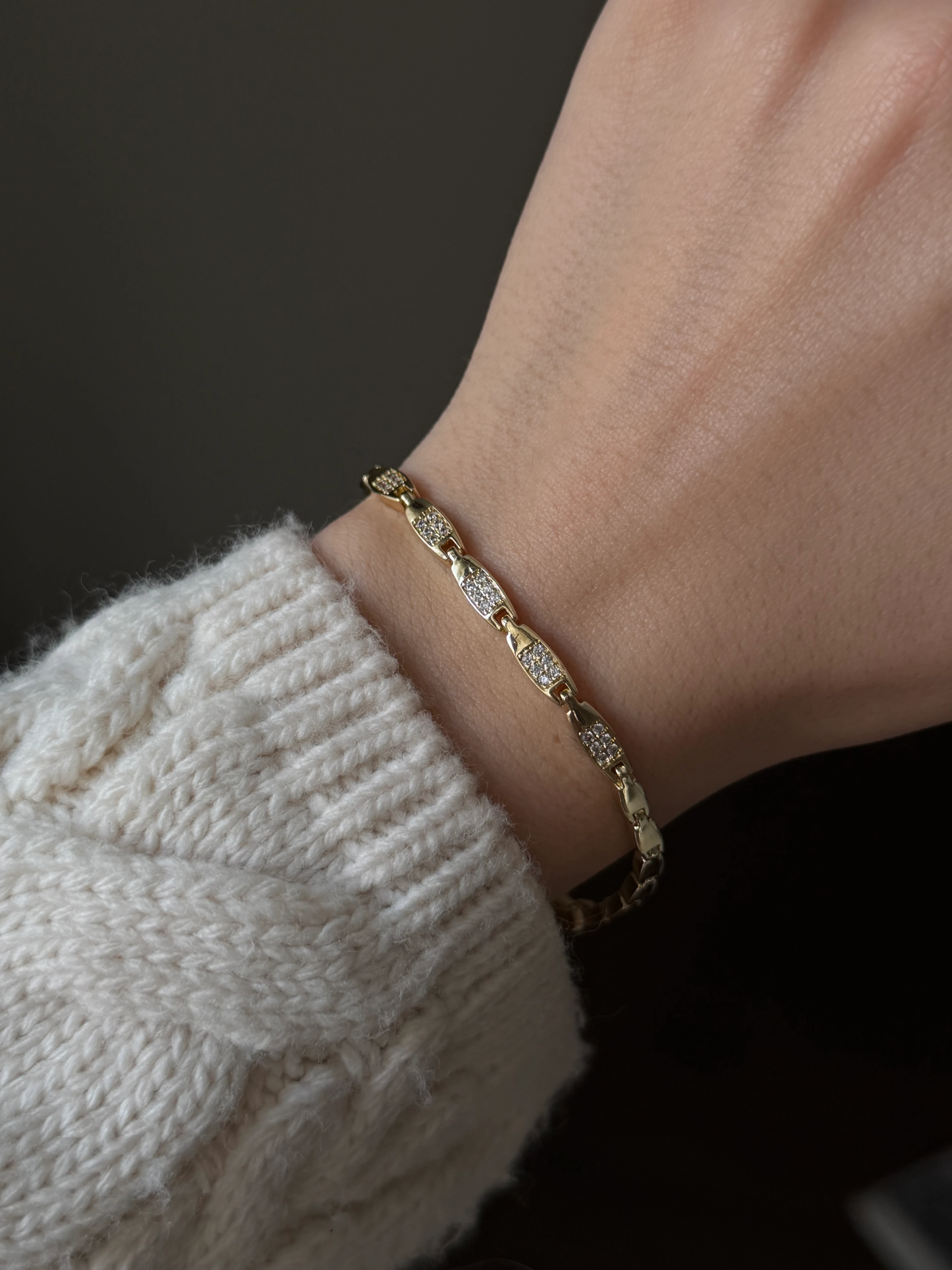 Kuyumcu model ince bileklik