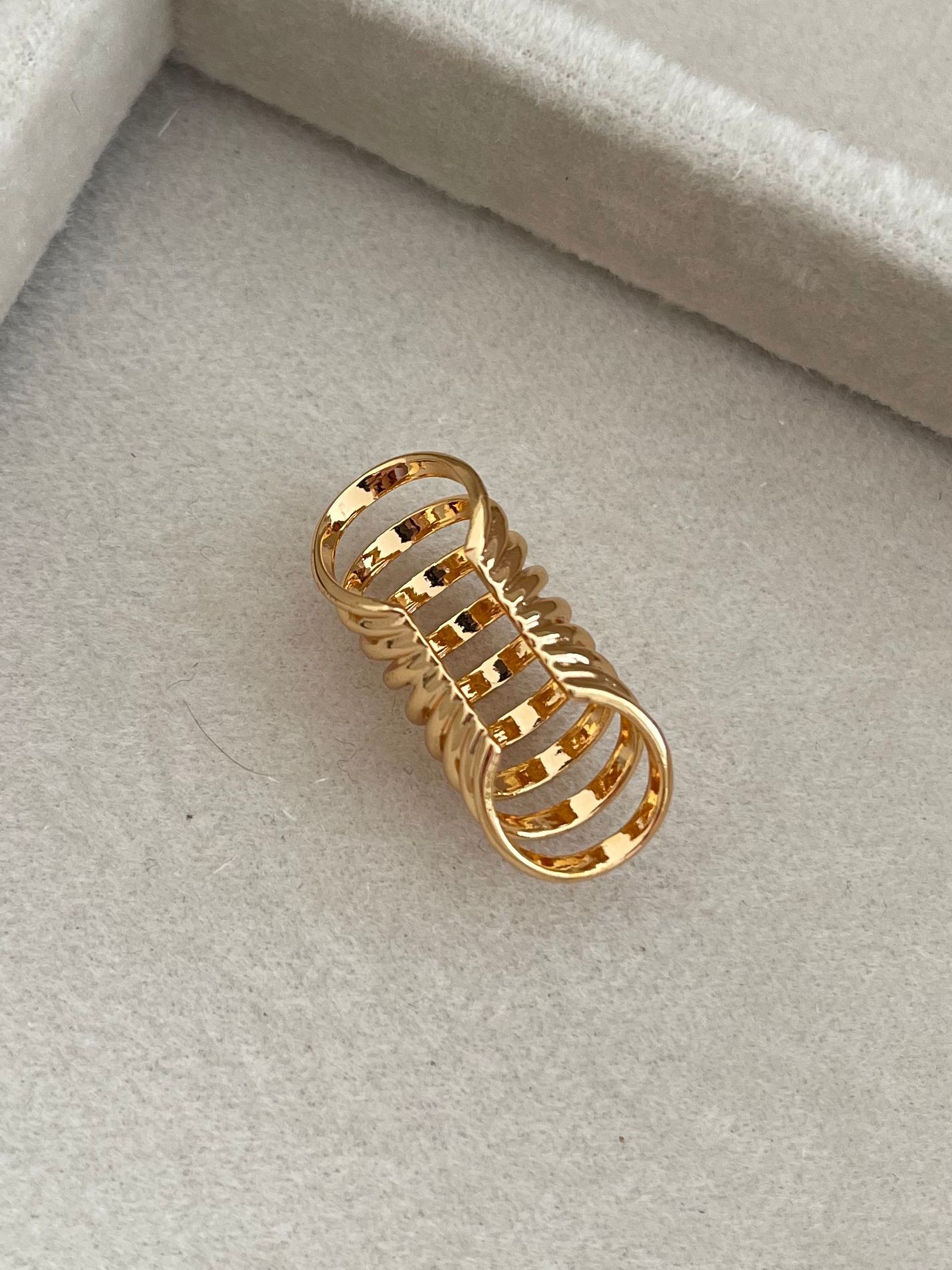 Çelik Tırtıl Earcuff