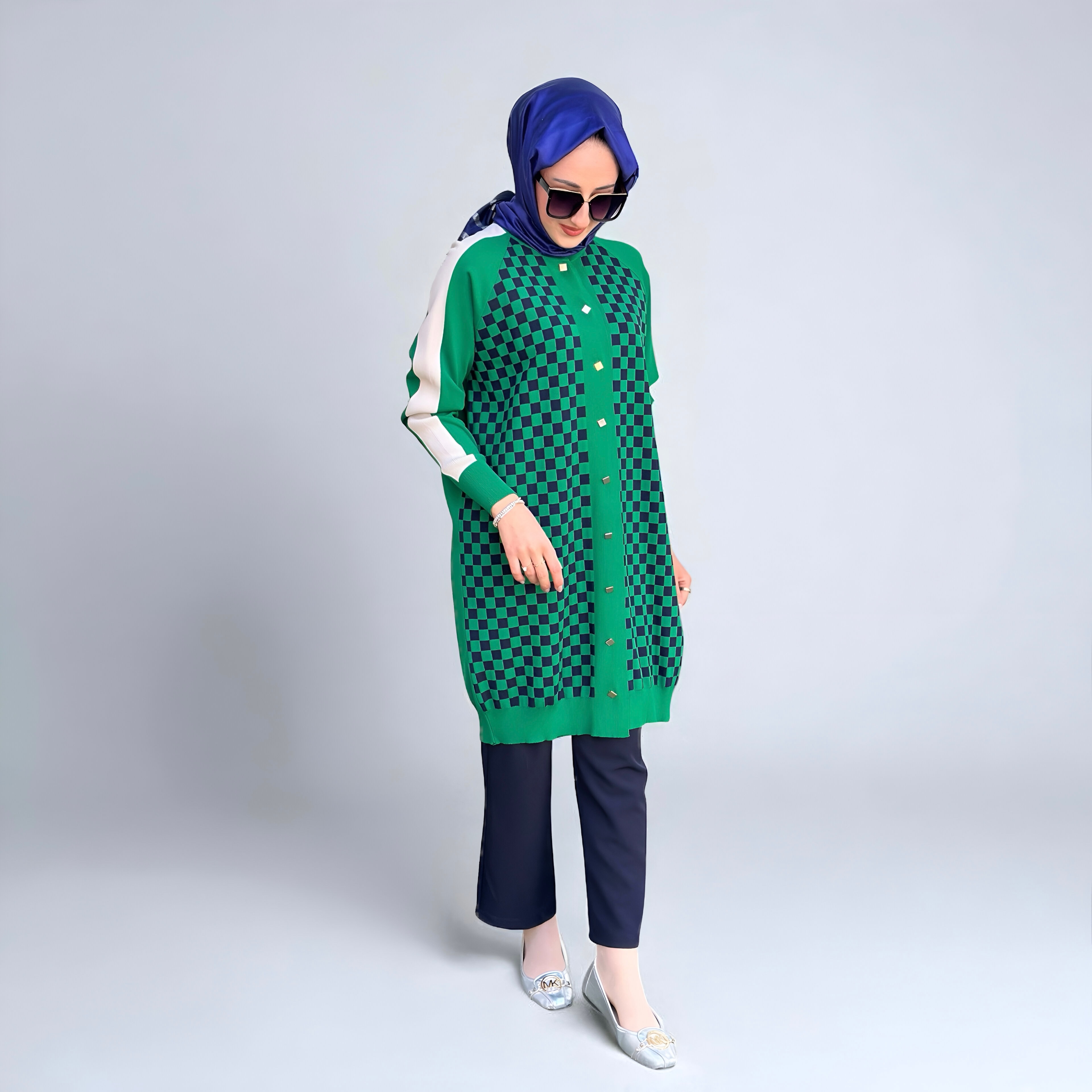 İNVEE 6891 DAMALI HIRKA