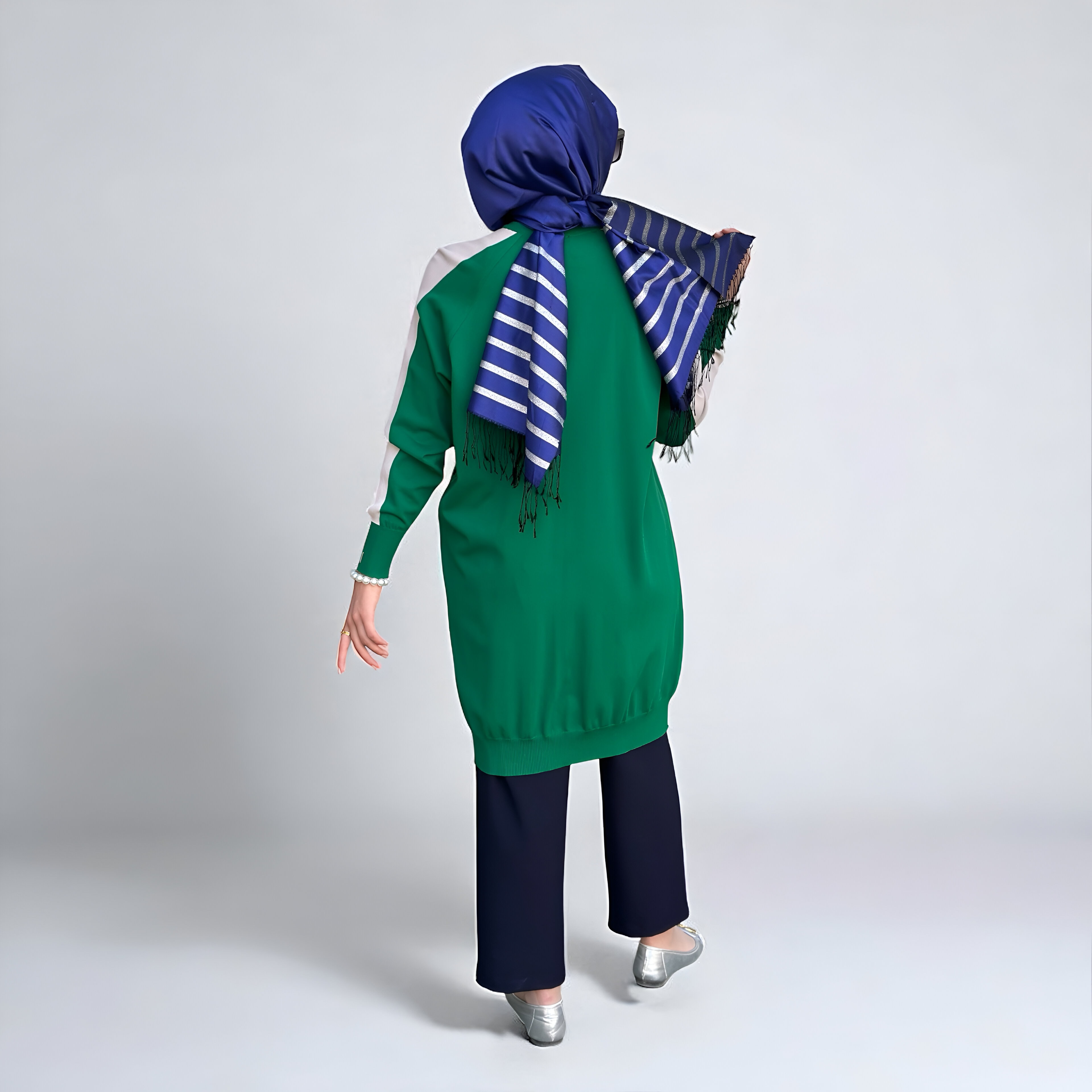 İNVEE 6891 DAMALI HIRKA
