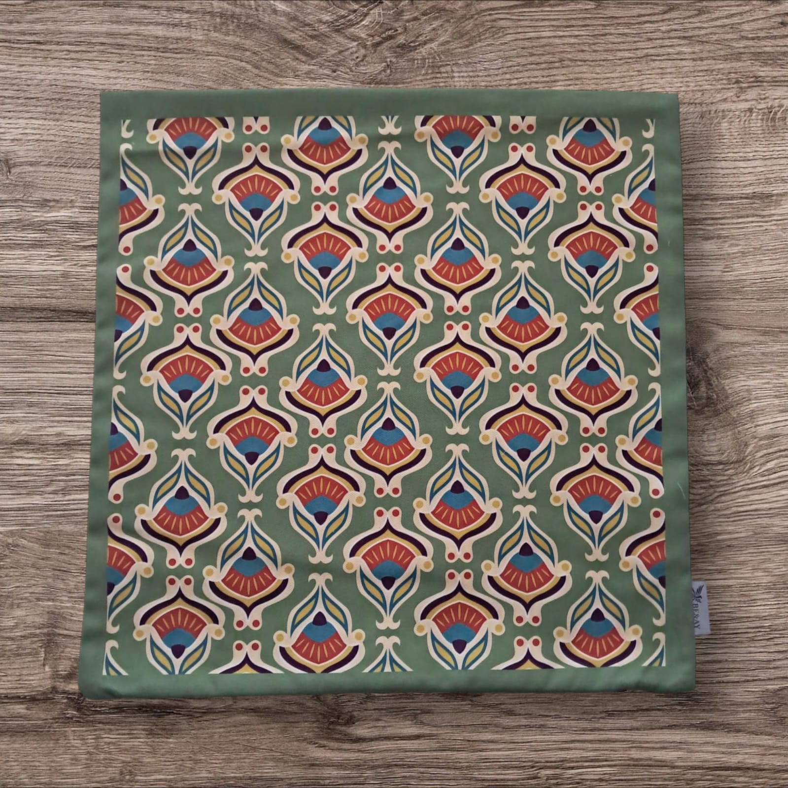 BASKILI KIRLENT KILIFI - LALEZAR