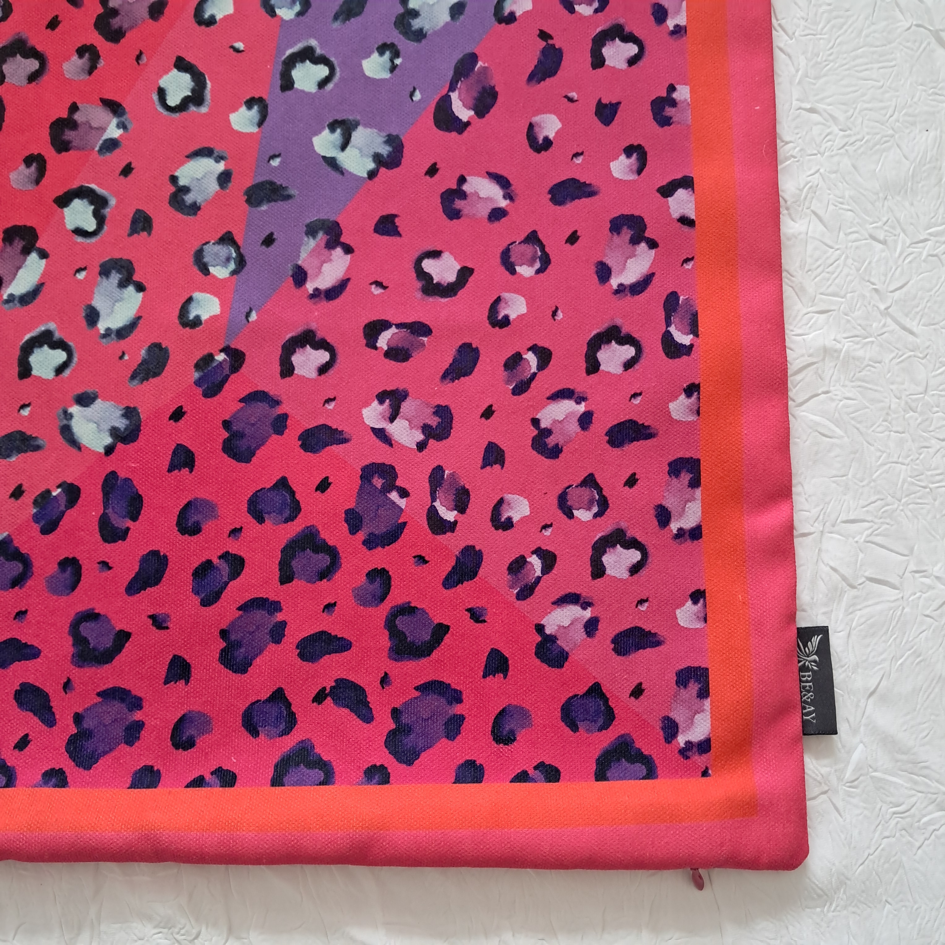 BASKILI KIRLENT KILIFI - GİZLİ PENÇE