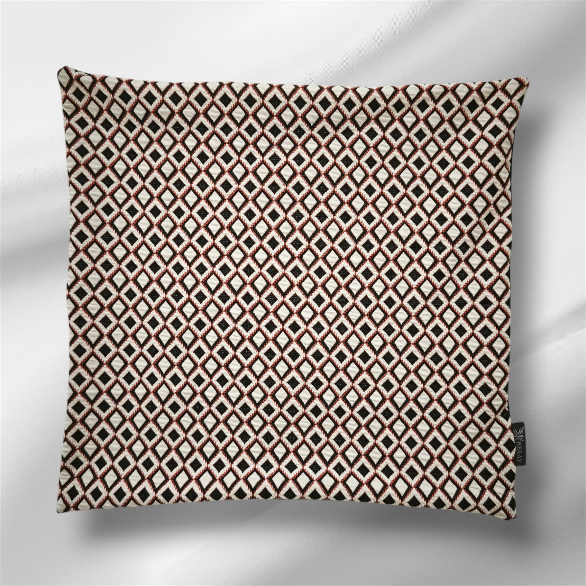 KAPITONE KIRLENT KILIFI  , KREM-SİYAH