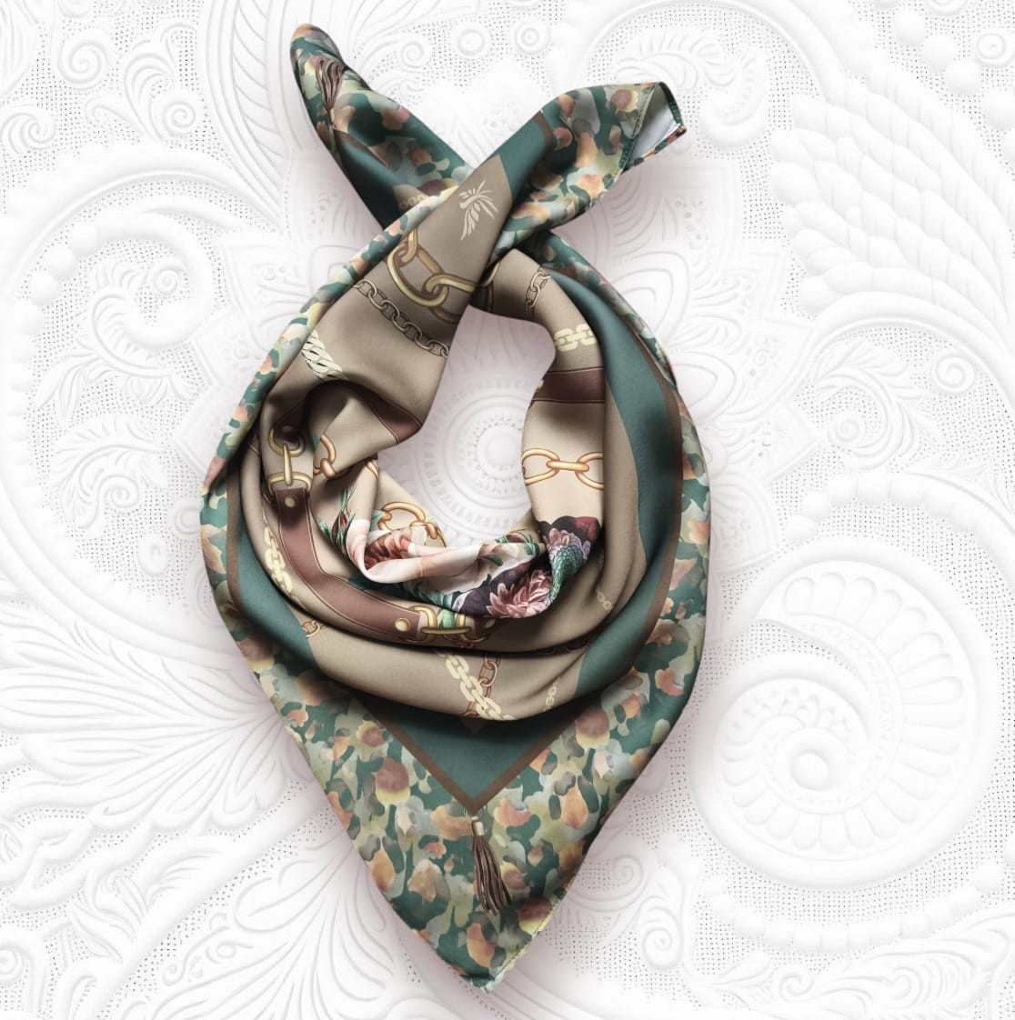 FULAR - ÇİÇEKLİ DİRENİŞ - 65X65 CM 